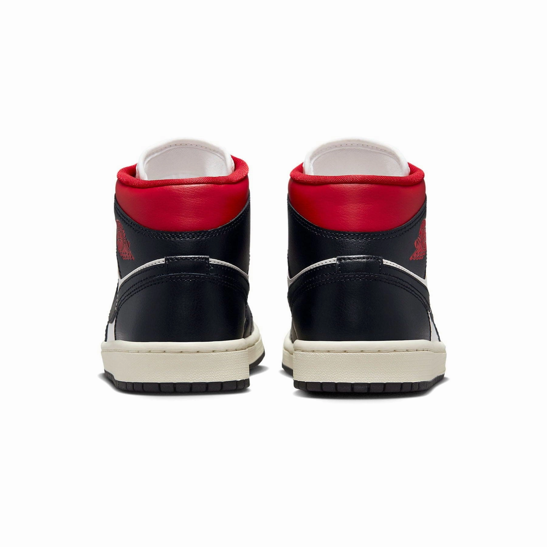 Air Jordan 1 Mid Wmns 'Black Sail Gym Red' Air Jordan 1 vintage style sneakers