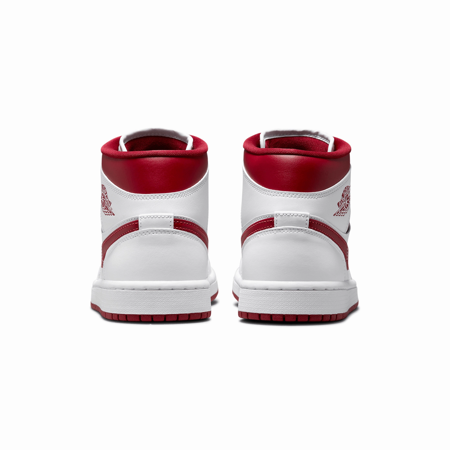 Air Jordan 1 Mid Wmns 'Reverse Chicago' Air Jordan 1 vintage style sneakers