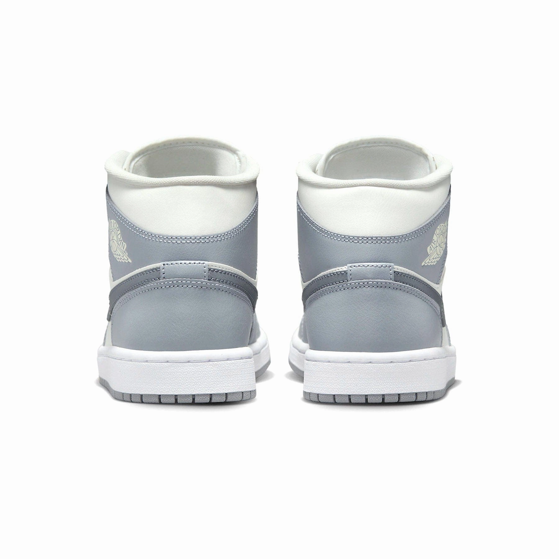 Air Jordan 1 Mid Wmns 'Stealth' Air Jordan 1 vintage style sneakers