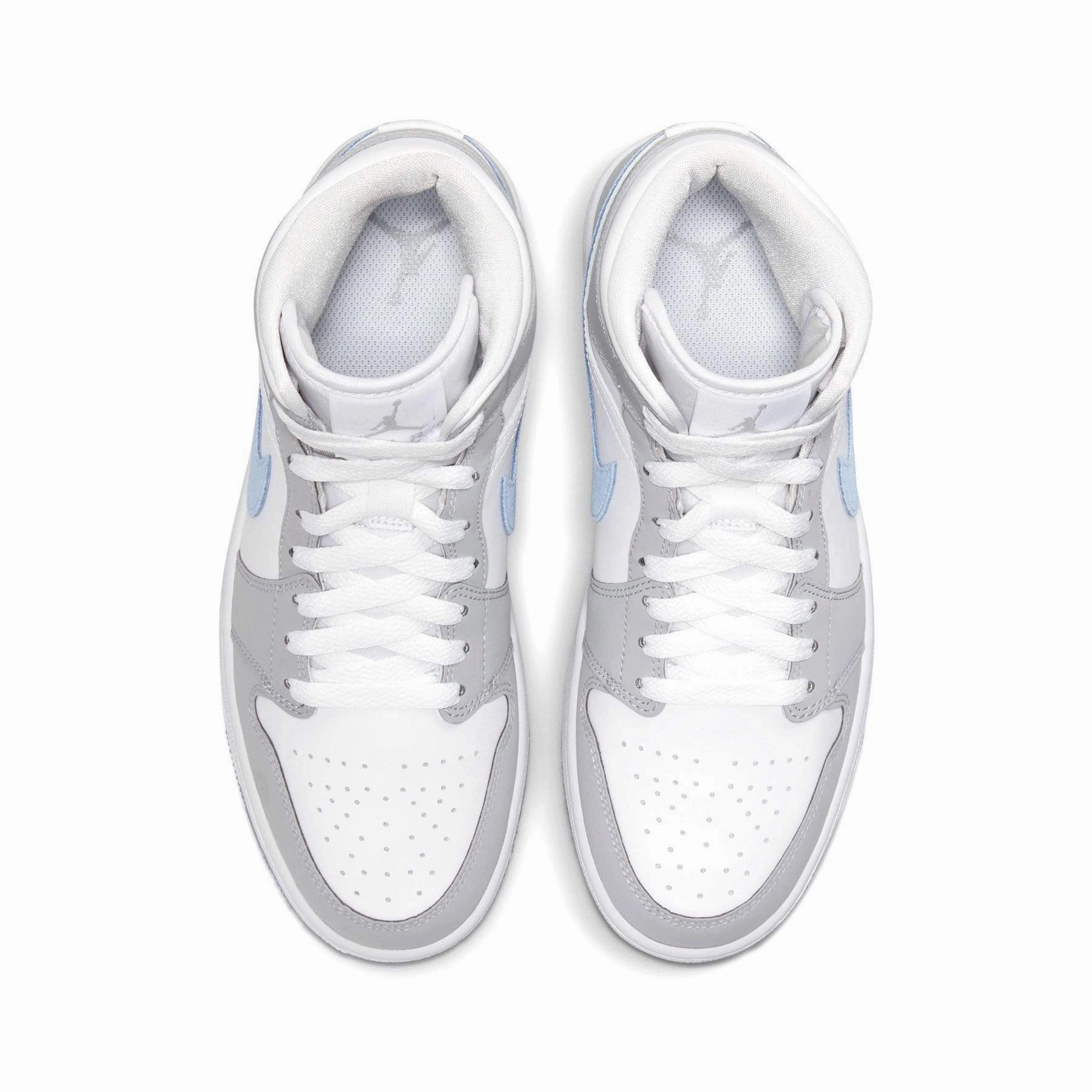 Air Jordan 1 Mid Wmns 'White Wolf Grey' Air Jordan 1 vintage style sneakers