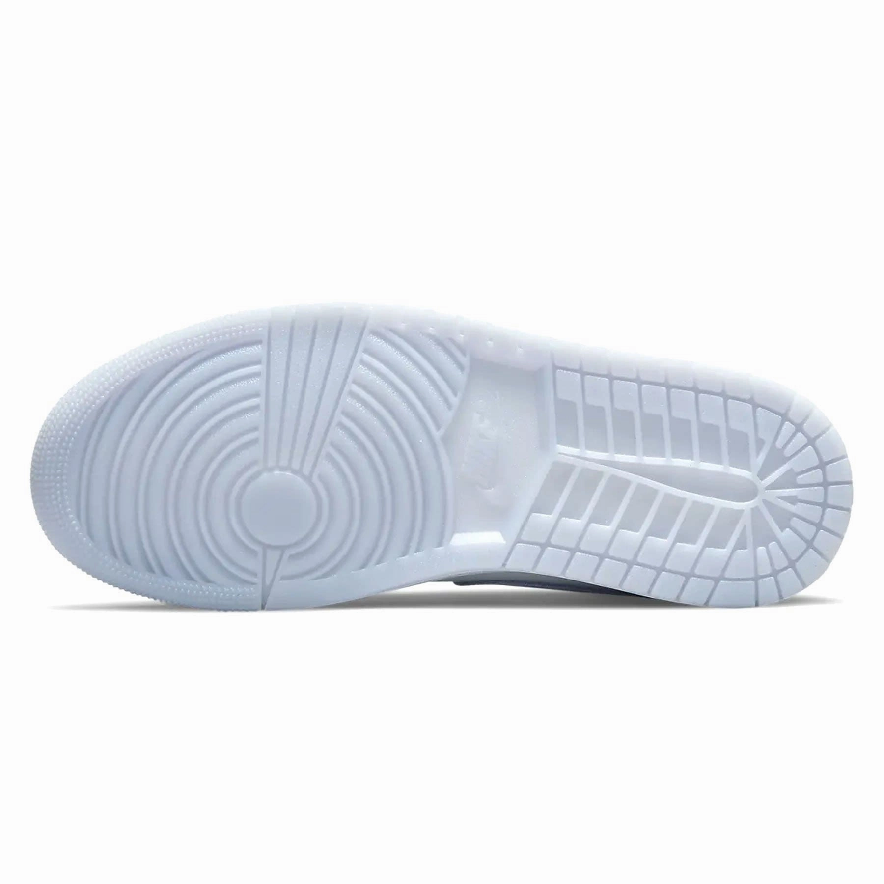 Air Jordan 1 Mid Wmns 'White Wolf Grey' Air Jordan 1 vintage style sneakers
