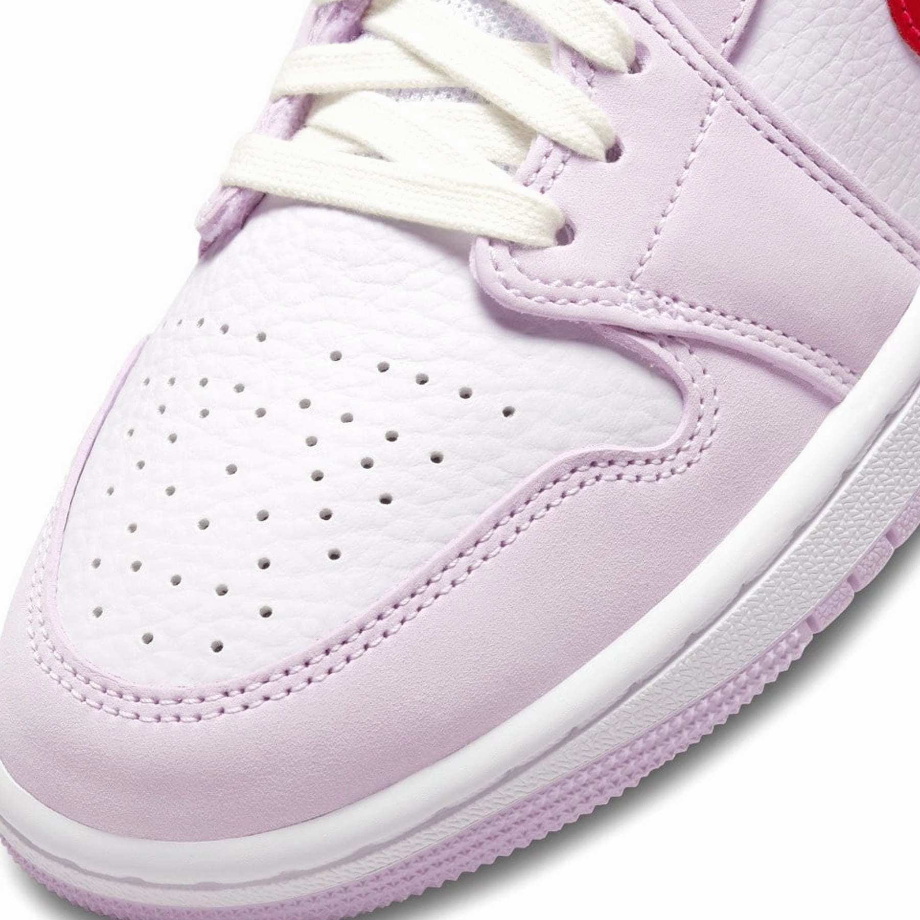 Air Jordan 1 Mid Wmns Valentine's Day Air Jordan 1 vintage style sneakers