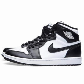 AIR JORDAN 1 RETRO HI OG 'BLACK-WHITE' Air Jordan 1 High classic sneakers with premium finish