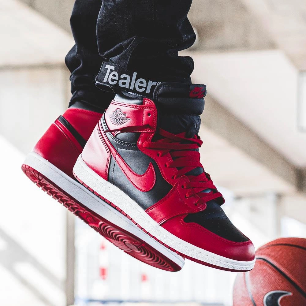 Air Jordan 1 Retro High '85 'Varsity Red' Air Jordan 1 classic sneakers