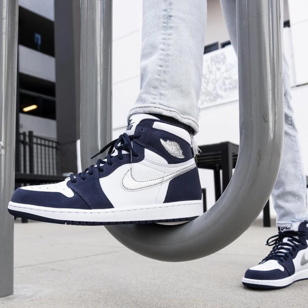 Air Jordan 1 Retro High co.JP 'Midnight Navy' 2020 Air Jordan 1 vintage style sneakers