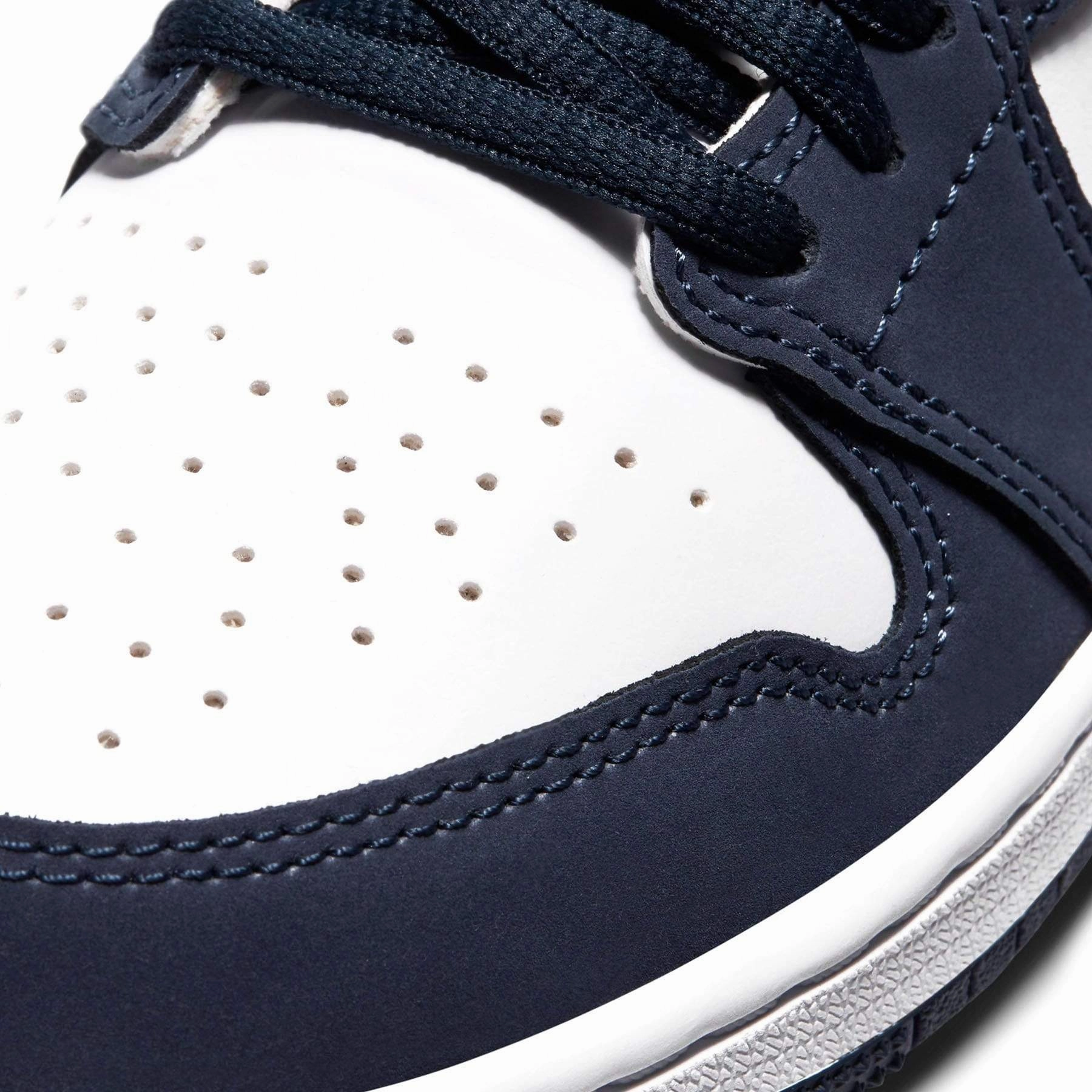 Air Jordan 1 Retro High co.JP GS 'Midnight Navy' 2020 Air Jordan 1 vintage style sneakers