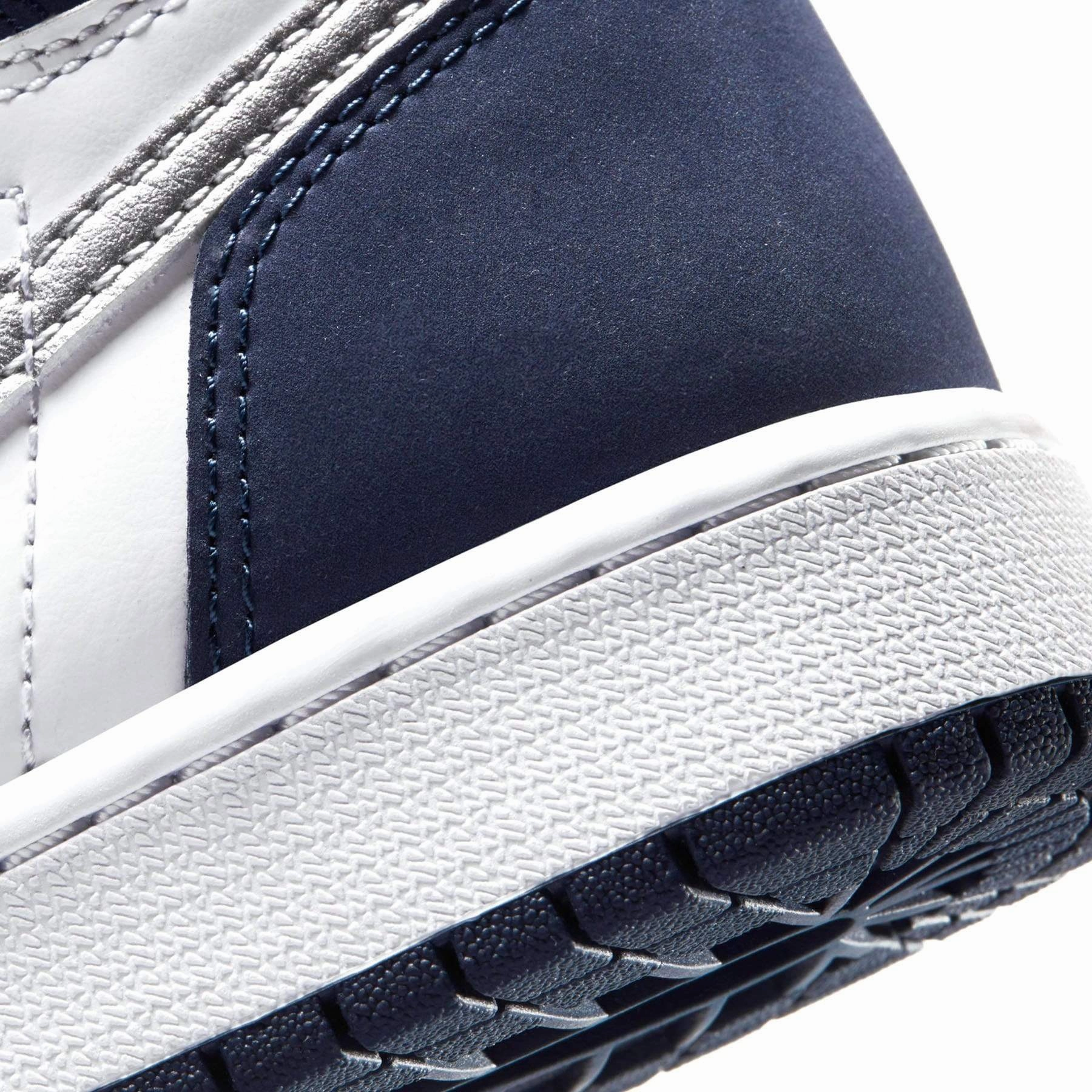 Air Jordan 1 Retro High co.JP GS 'Midnight Navy' 2020 Air Jordan 1 vintage style sneakers