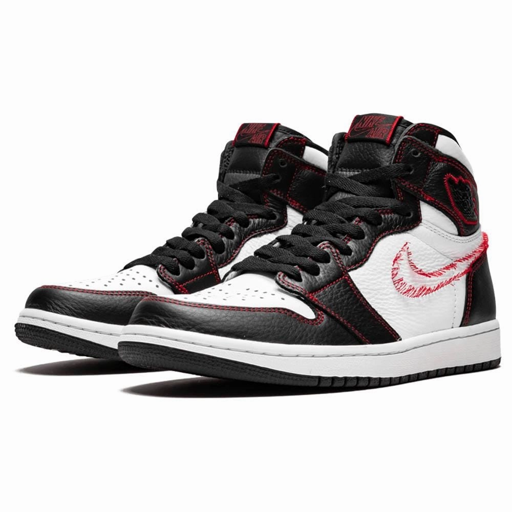 Air Jordan 1 Retro High OG 'Defiant' Air Jordan 1 vintage style sneakers