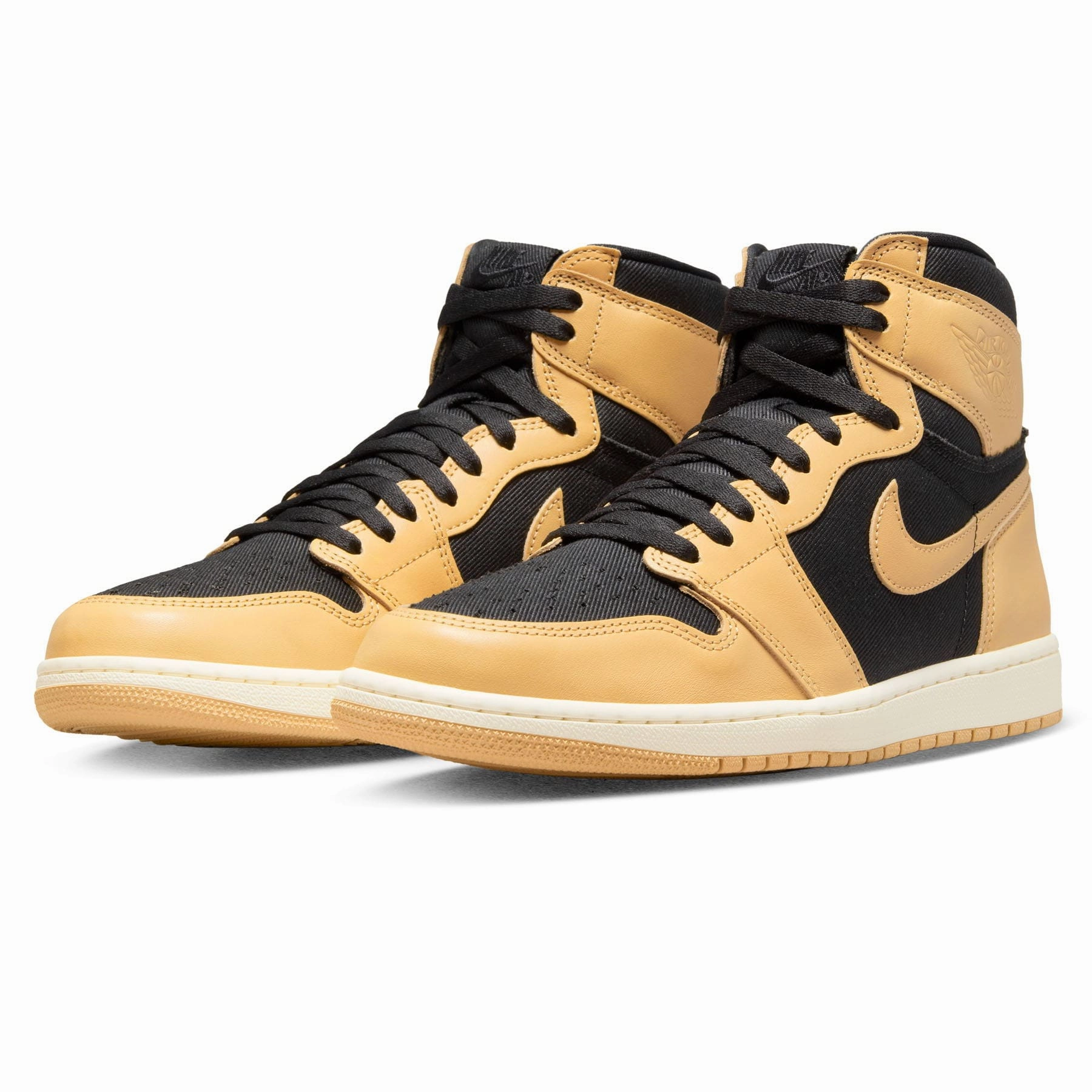 Air Jordan 1 Retro High OG 'Heirloom' Air Jordan 1 classic sneakers