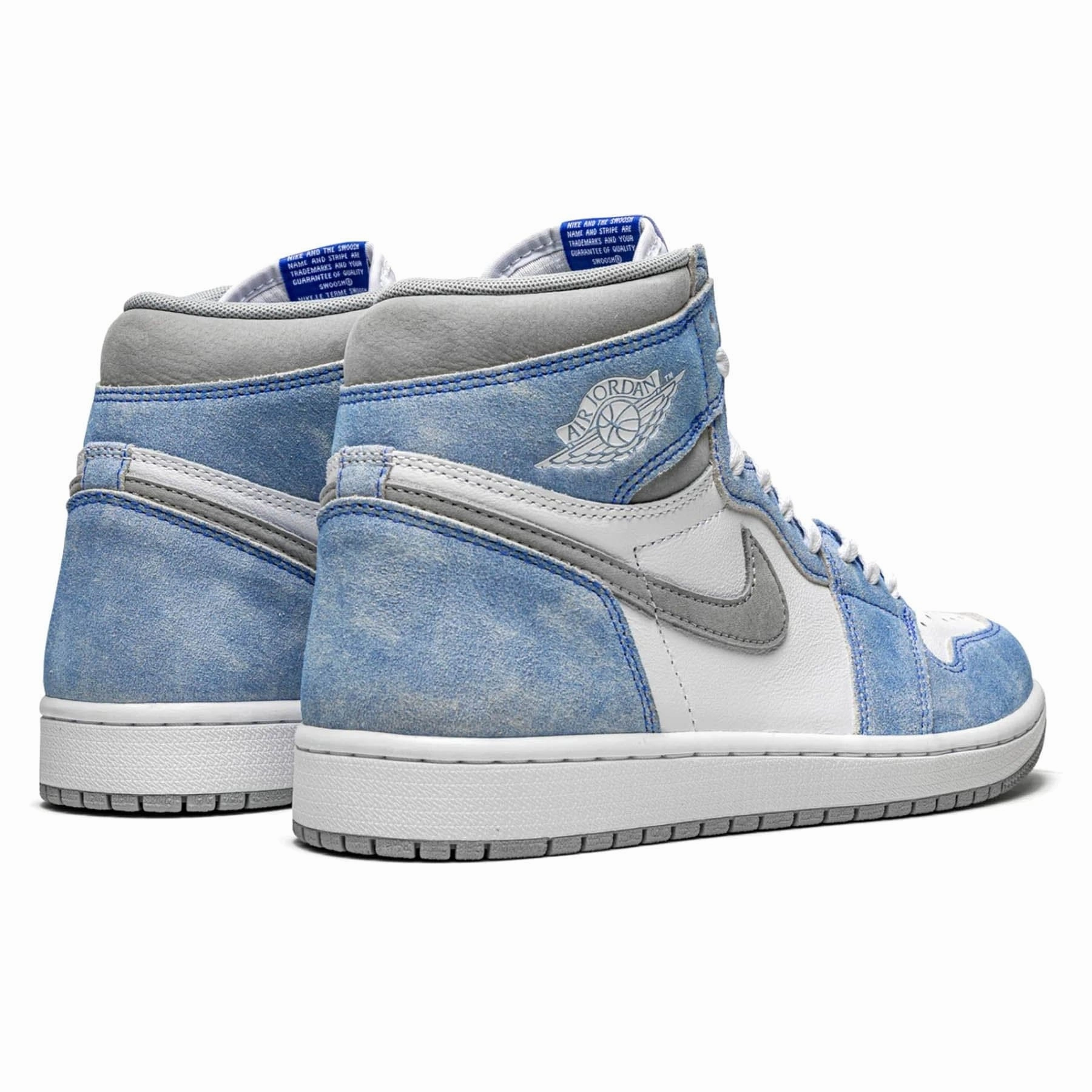 Air Jordan 1 Retro High OG 'Hyper Royal' Air Jordan 1 vintage style sneakers