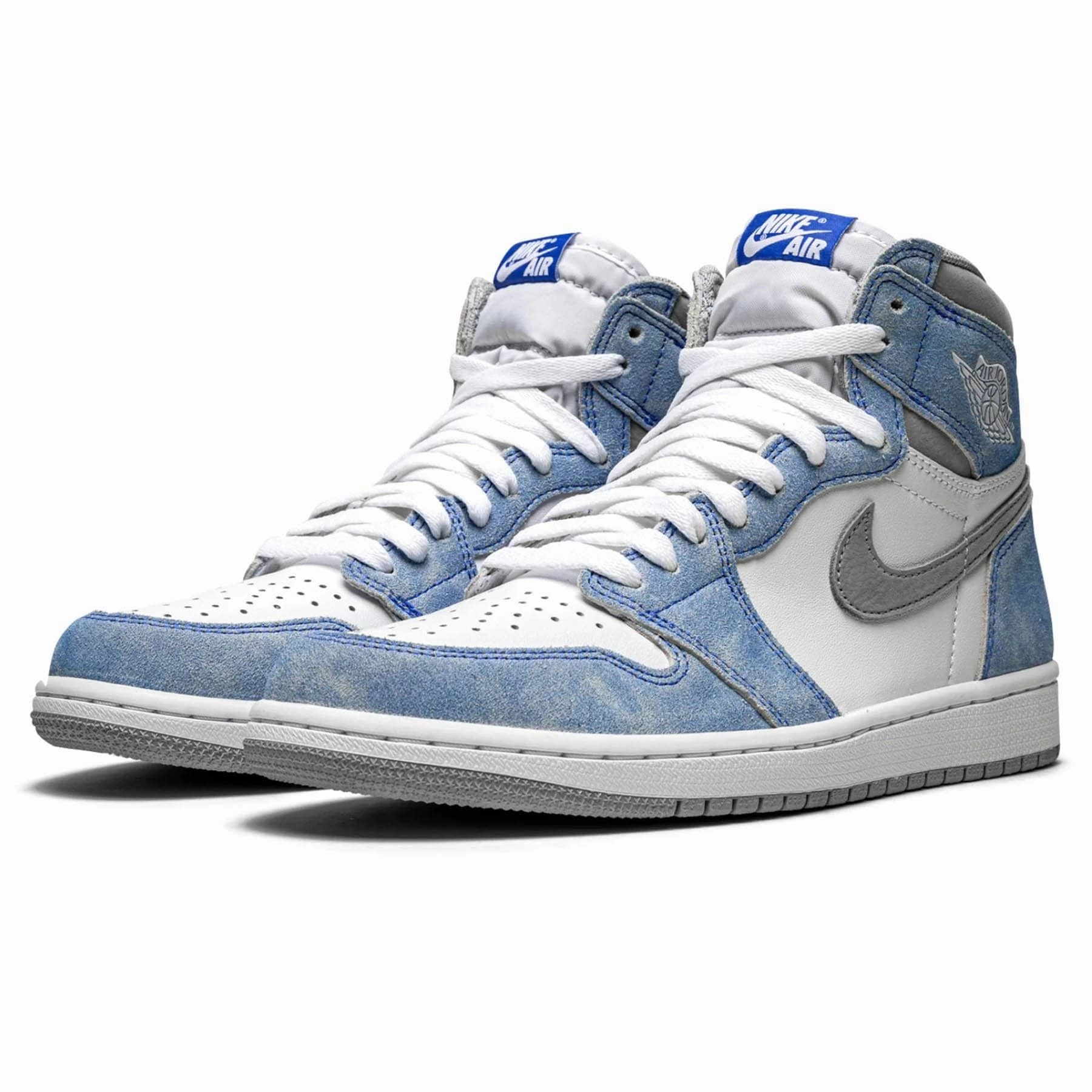 Air Jordan 1 Retro High OG 'Hyper Royal' Air Jordan 1 vintage style sneakers