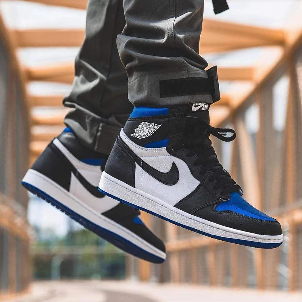 Air Jordan 1 Retro High OG 'Royal Toe' Air Jordan 1 vintage style sneakers