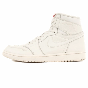 Air Jordan 1 Retro High OG 'Sail' Air Jordan 1 sneakers with heritage court style