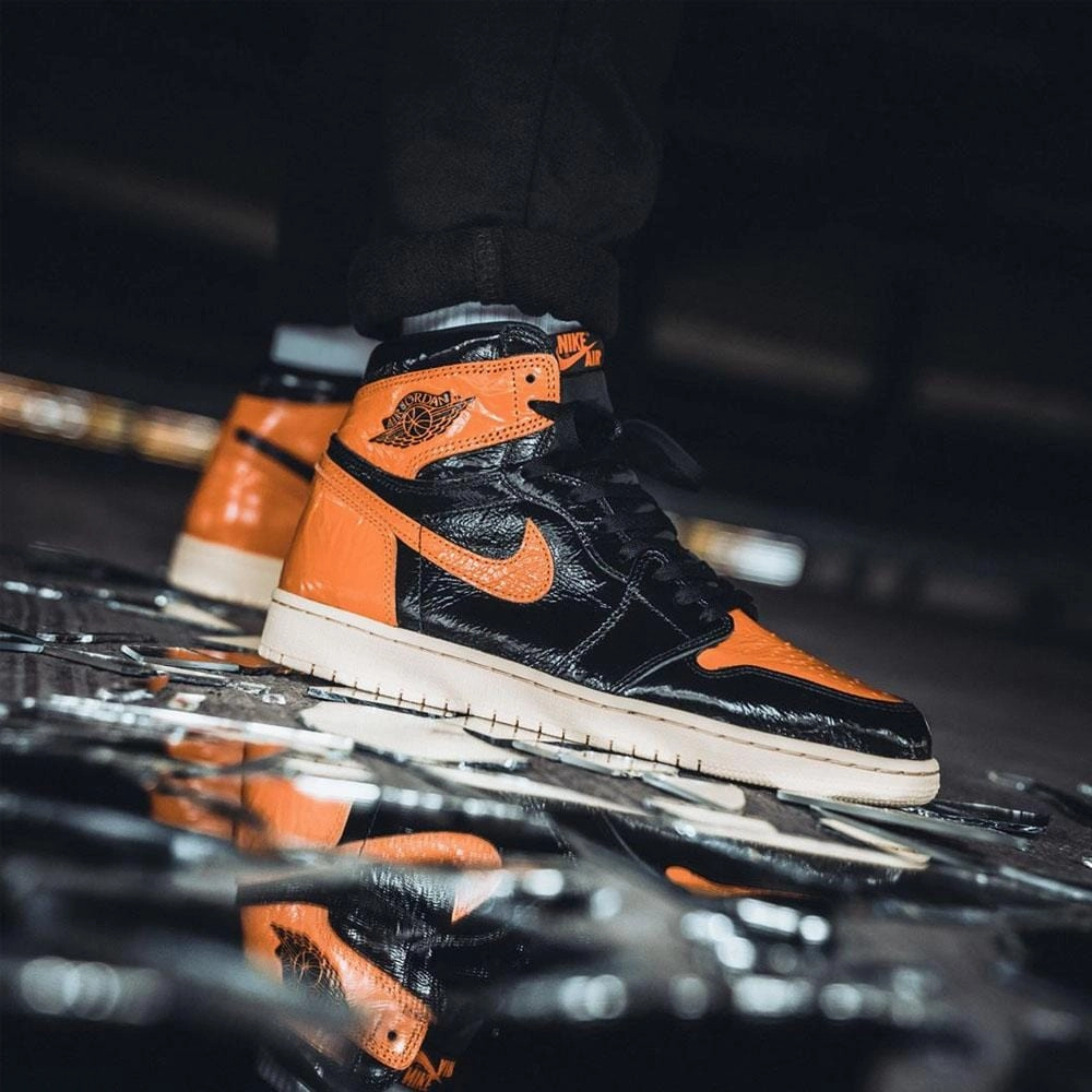 Air Jordan 1 Retro High OG ??Shattered Backboard 3.0?? Air Jordan 1 vintage style sneakers