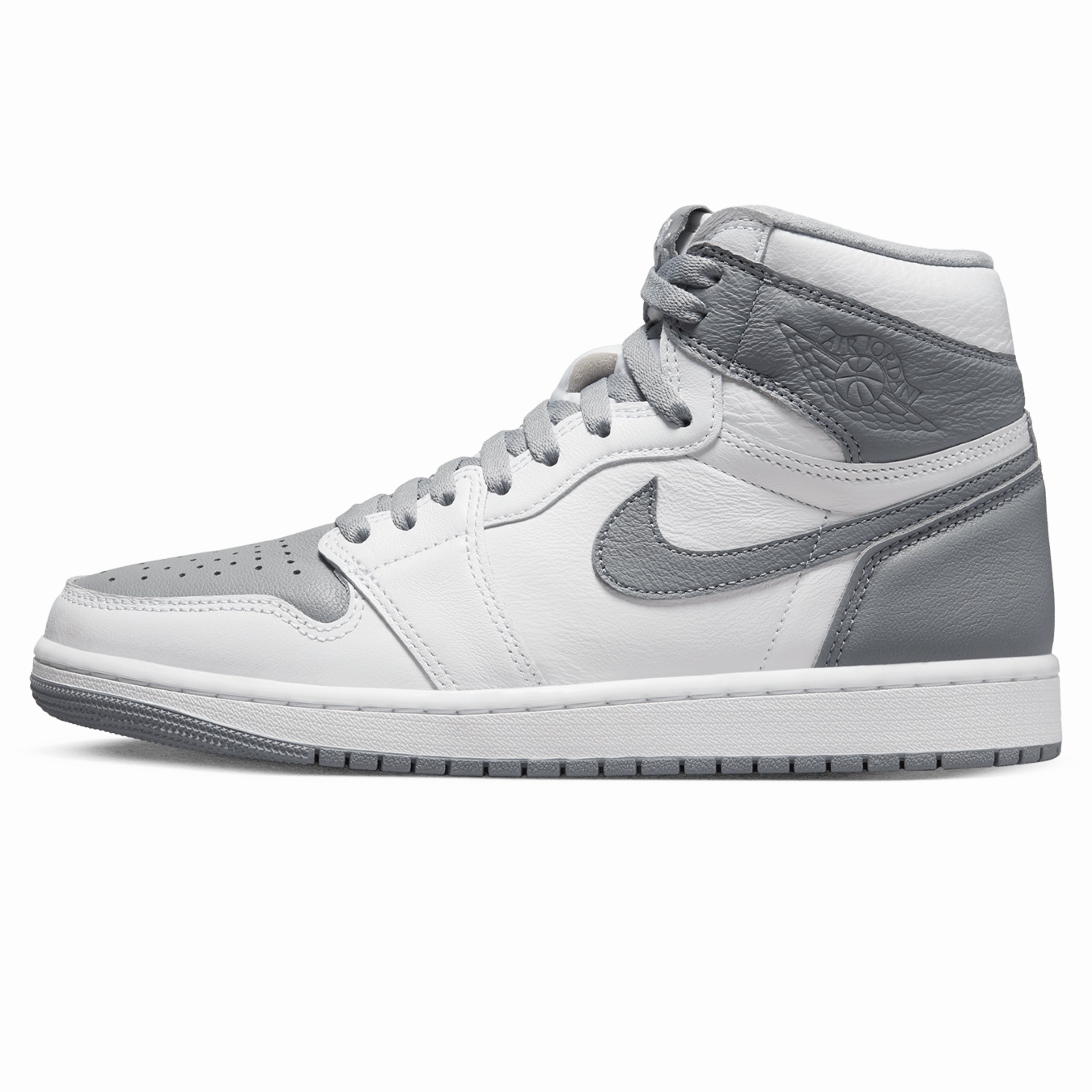 Air Jordan 1 Retro High OG 'Stealth' Air Jordan 1 timeless sneakers for Jordan fans