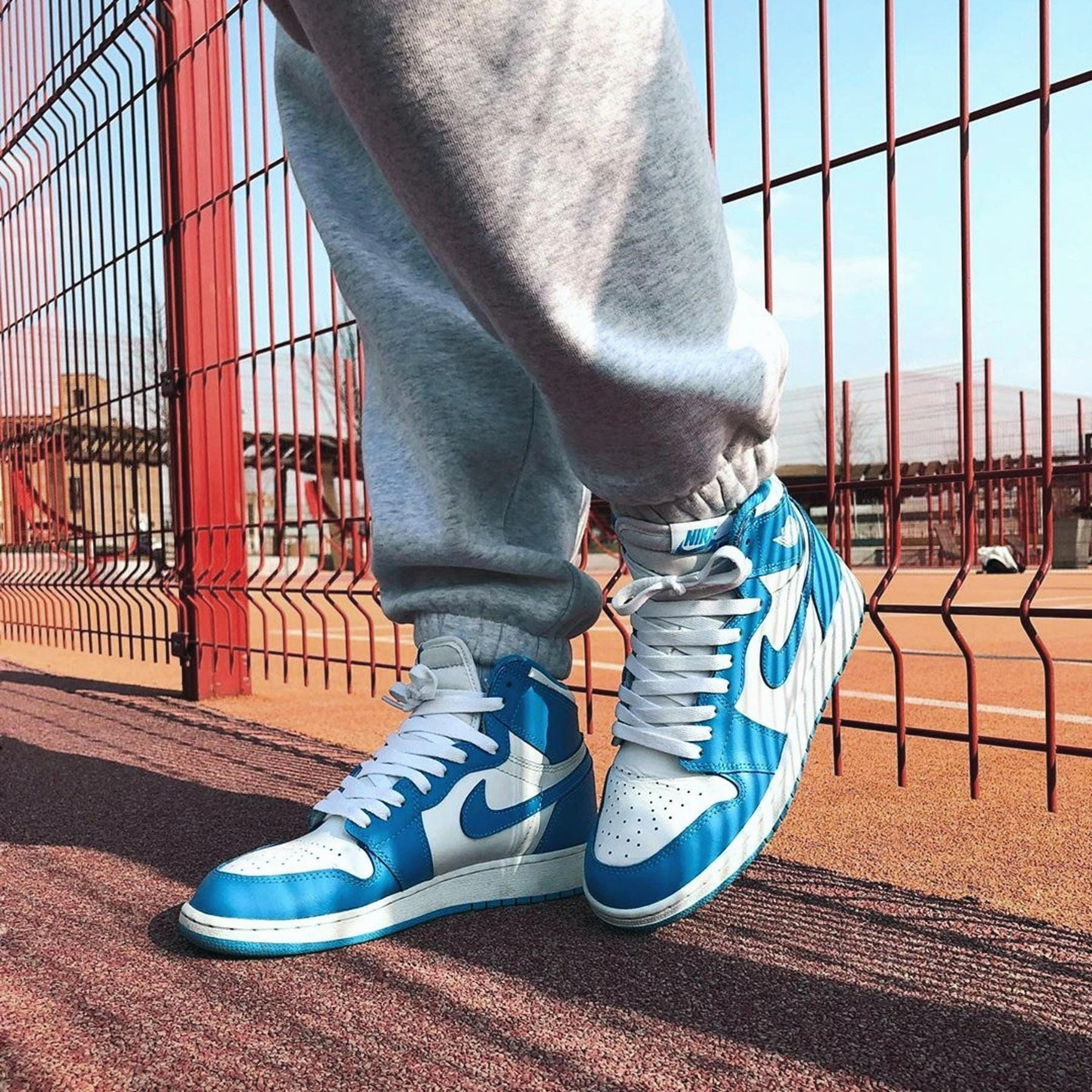 Air Jordan 1 Retro High OG 'UNC' Air Jordan 1 High OG shoes