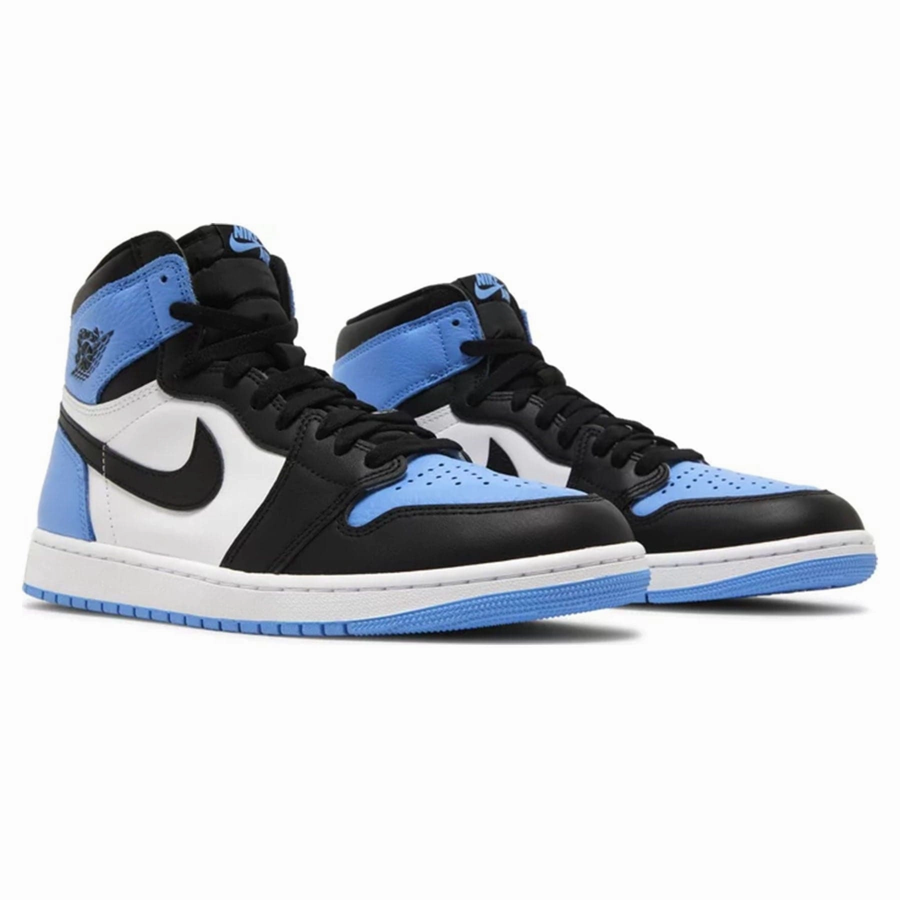 Air Jordan 1 Retro High OG 'UNC Toe' Air Jordan 1 vintage style sneakers