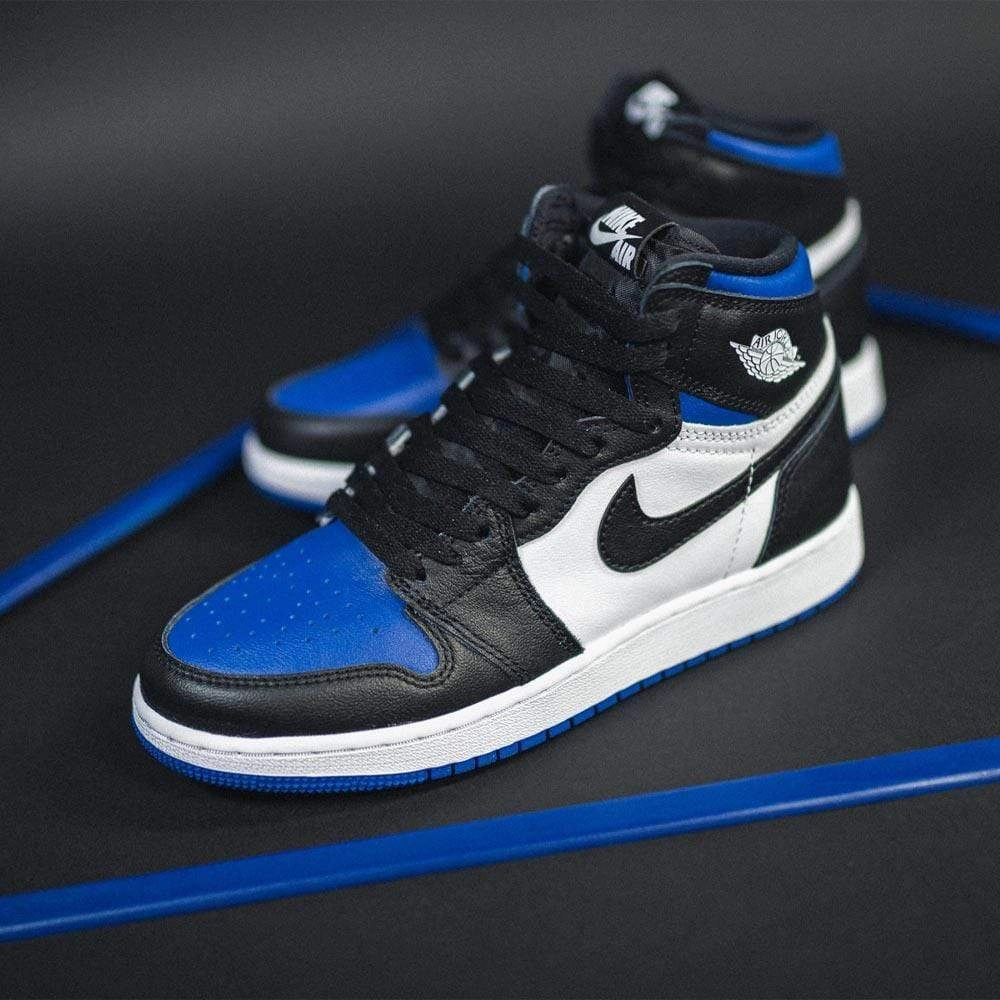 Air Jordan 1 Retro High OG GS 'Royal Toe' Air Jordan 1 vintage style sneakers