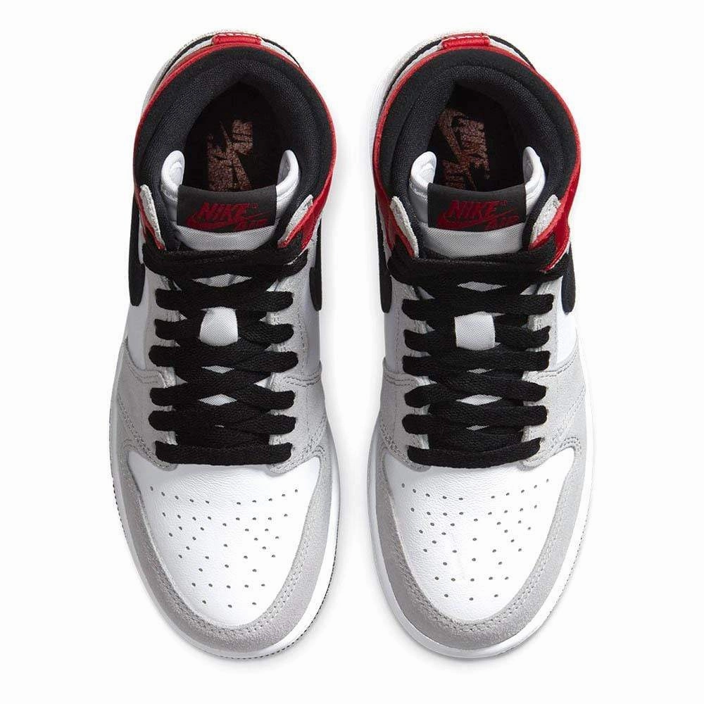 Air Jordan 1 Retro High OG GS 'Smoke Grey' Air Jordan 1 vintage style sneakers