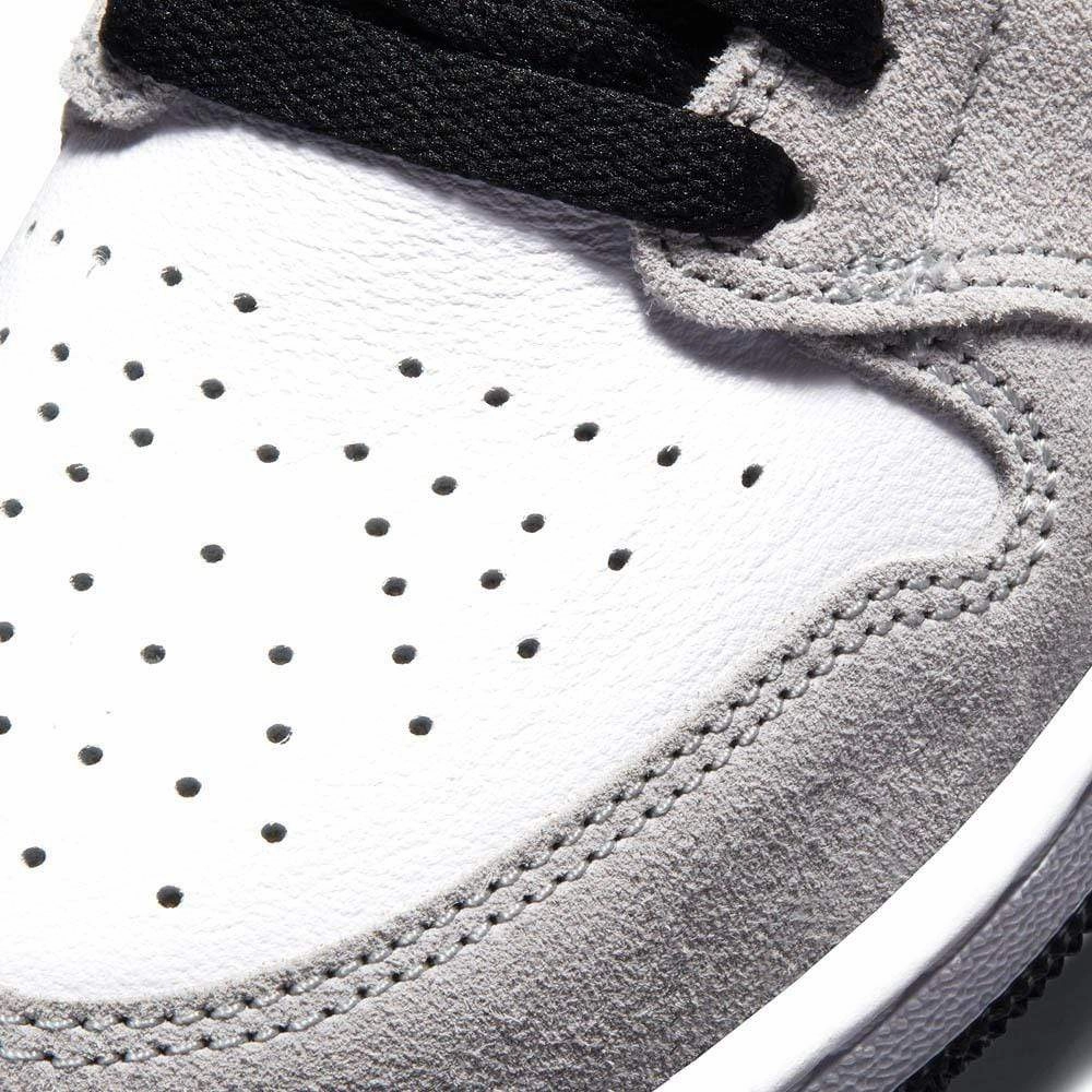 Air Jordan 1 Retro High OG GS 'Smoke Grey' Air Jordan 1 vintage style sneakers