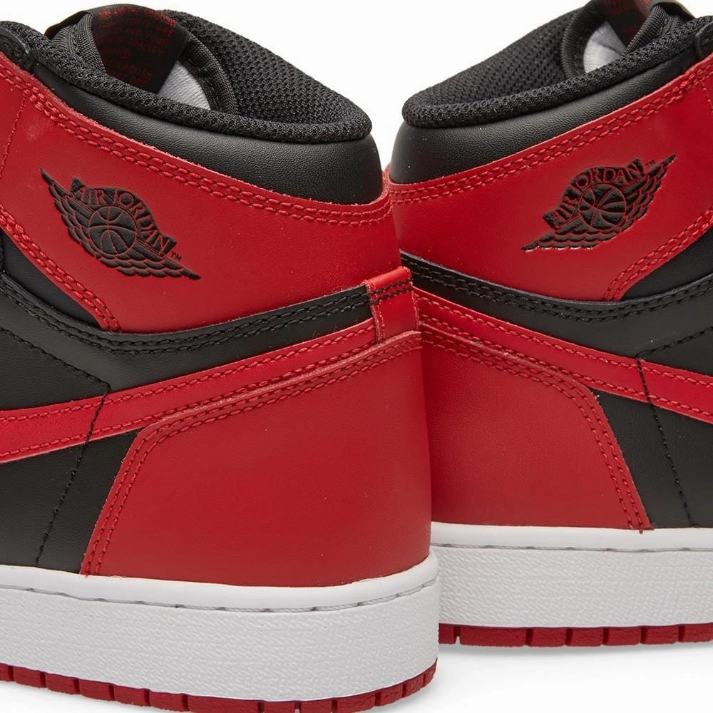 AIR JORDAN 1 RETRO HIGH OG GS Air Jordan 1 vintage style sneakers