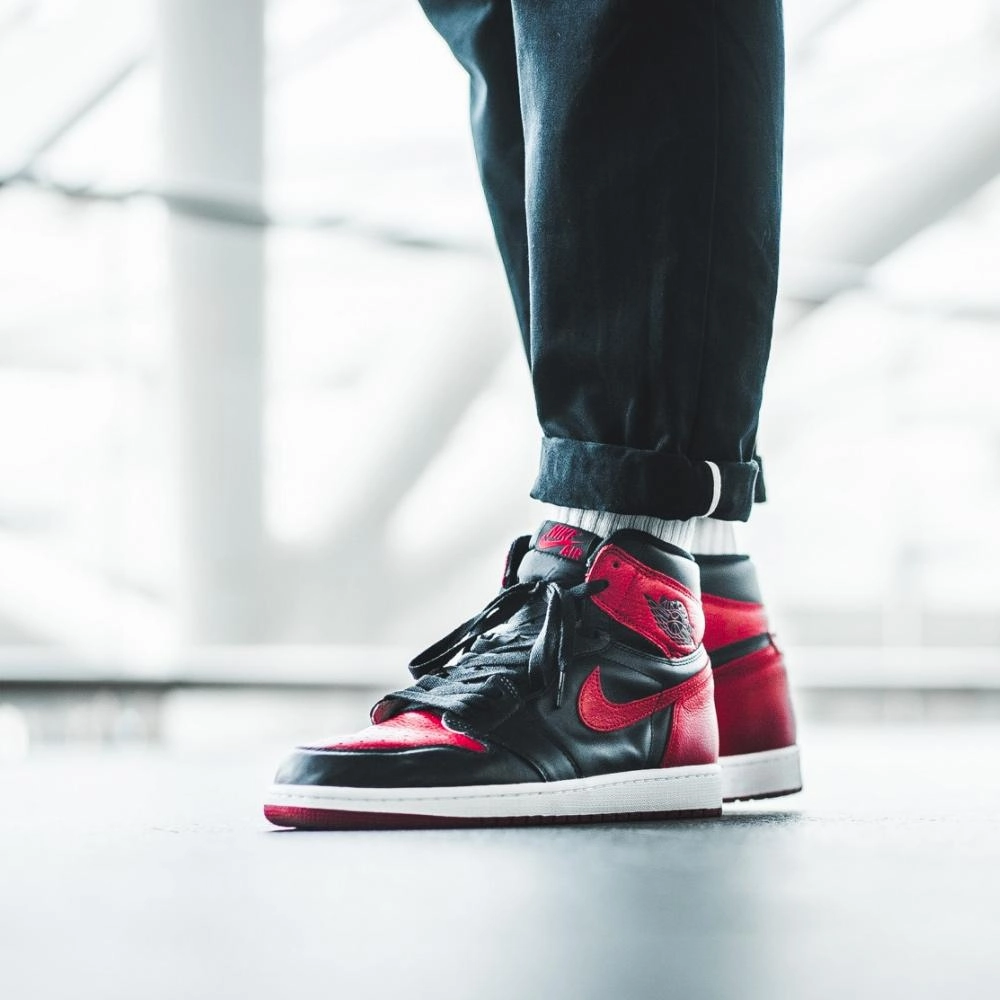AIR JORDAN 1 RETRO HIGH OG GS Air Jordan 1 vintage style sneakers