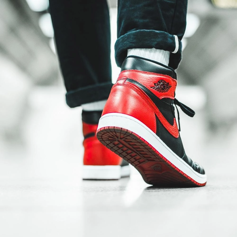 AIR JORDAN 1 RETRO HIGH OG GS Air Jordan 1 vintage style sneakers