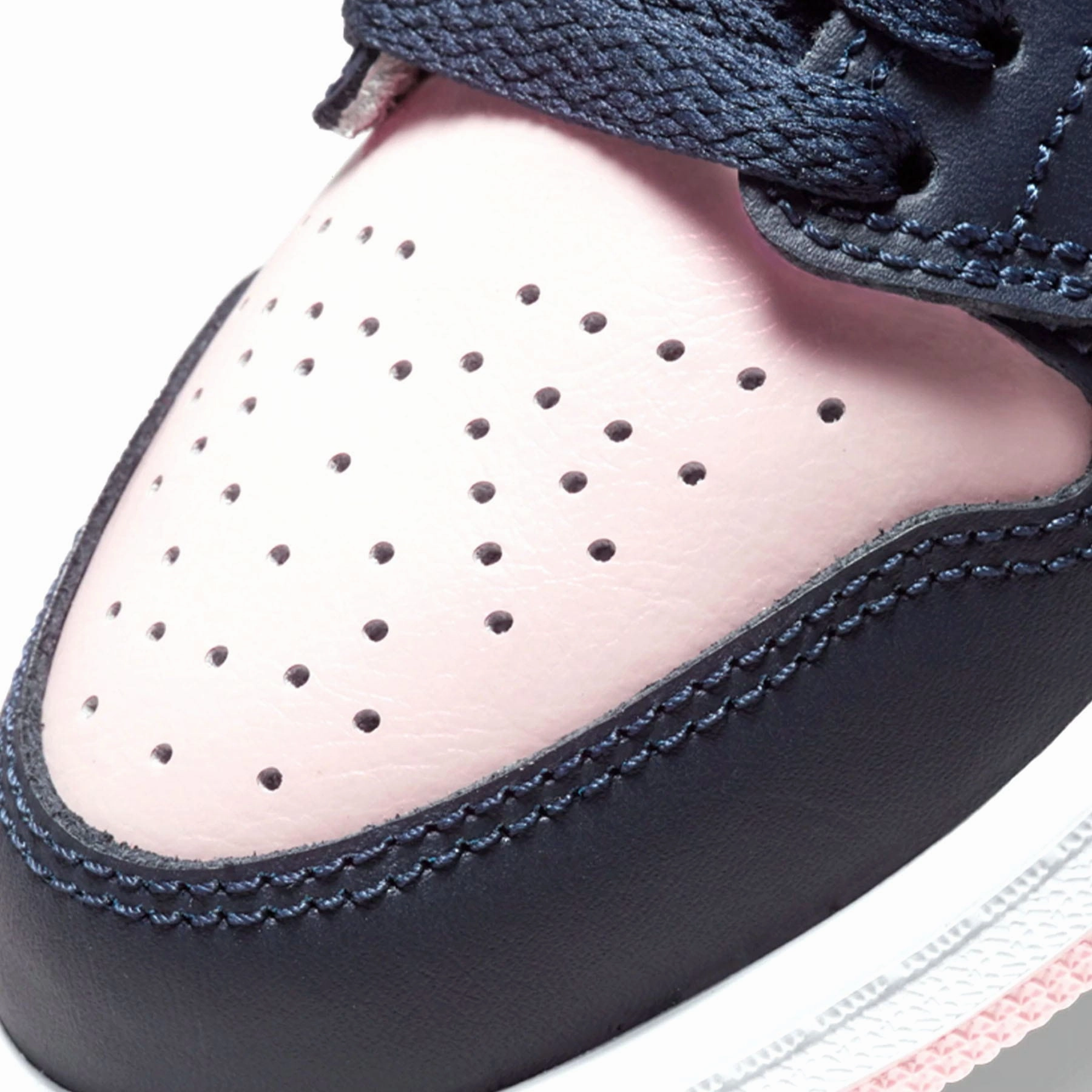 Air Jordan 1 Retro High OG PS 'Bubble Gum' Air Jordan 1 vintage style sneakers