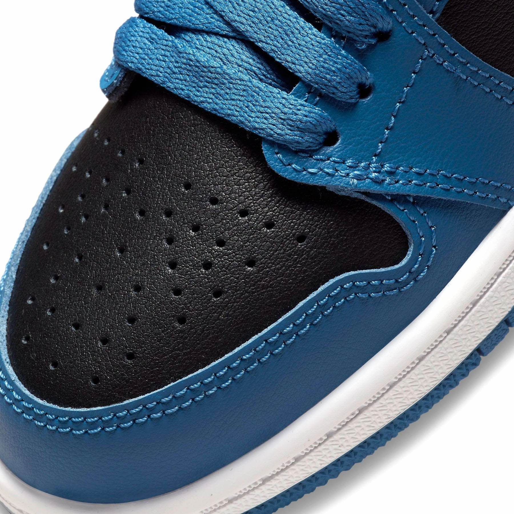 Air Jordan 1 Retro High OG PS 'Dark Marina Blue' Air Jordan 1 vintage style sneakers