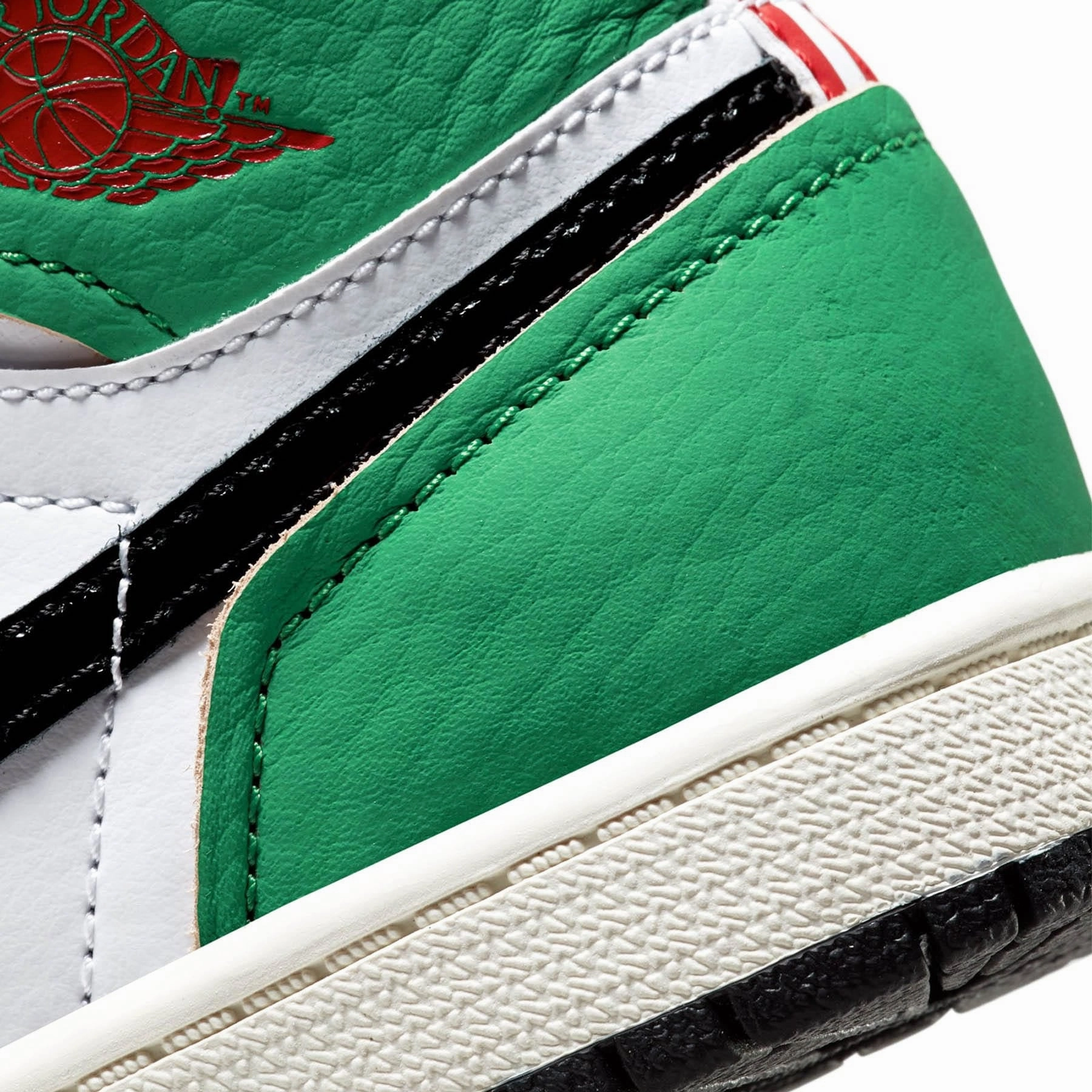Air Jordan 1 Retro High OG PS 'Lucky Green' Air Jordan 1 vintage style sneakers