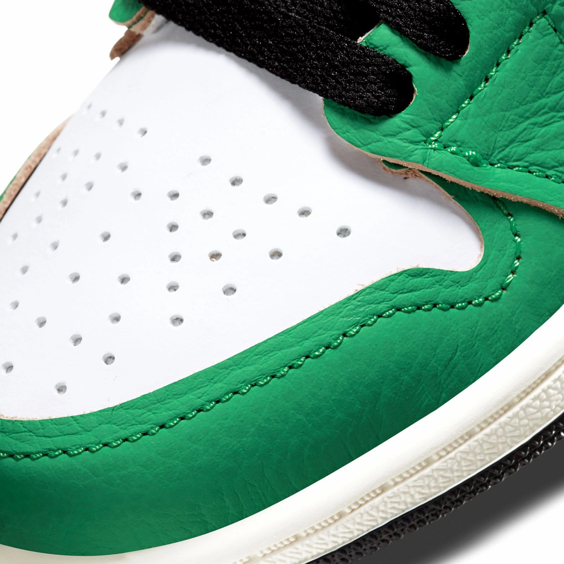 Air Jordan 1 Retro High OG PS 'Lucky Green' Air Jordan 1 vintage style sneakers