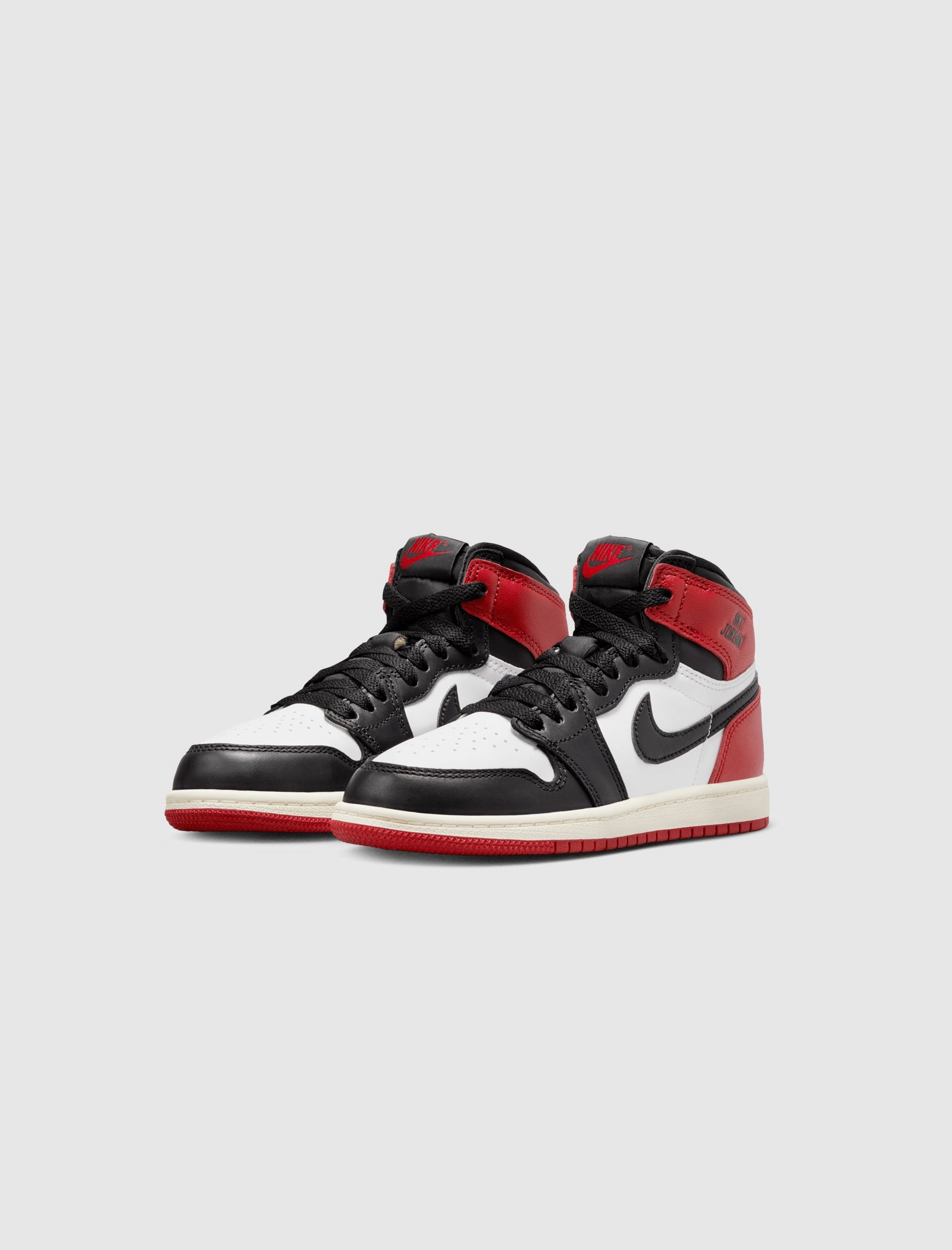 AIR JORDAN 1 RETRO HIGH OG "BLACK TOE REIMAGINED" PS Retro basketball lifestyle shoes