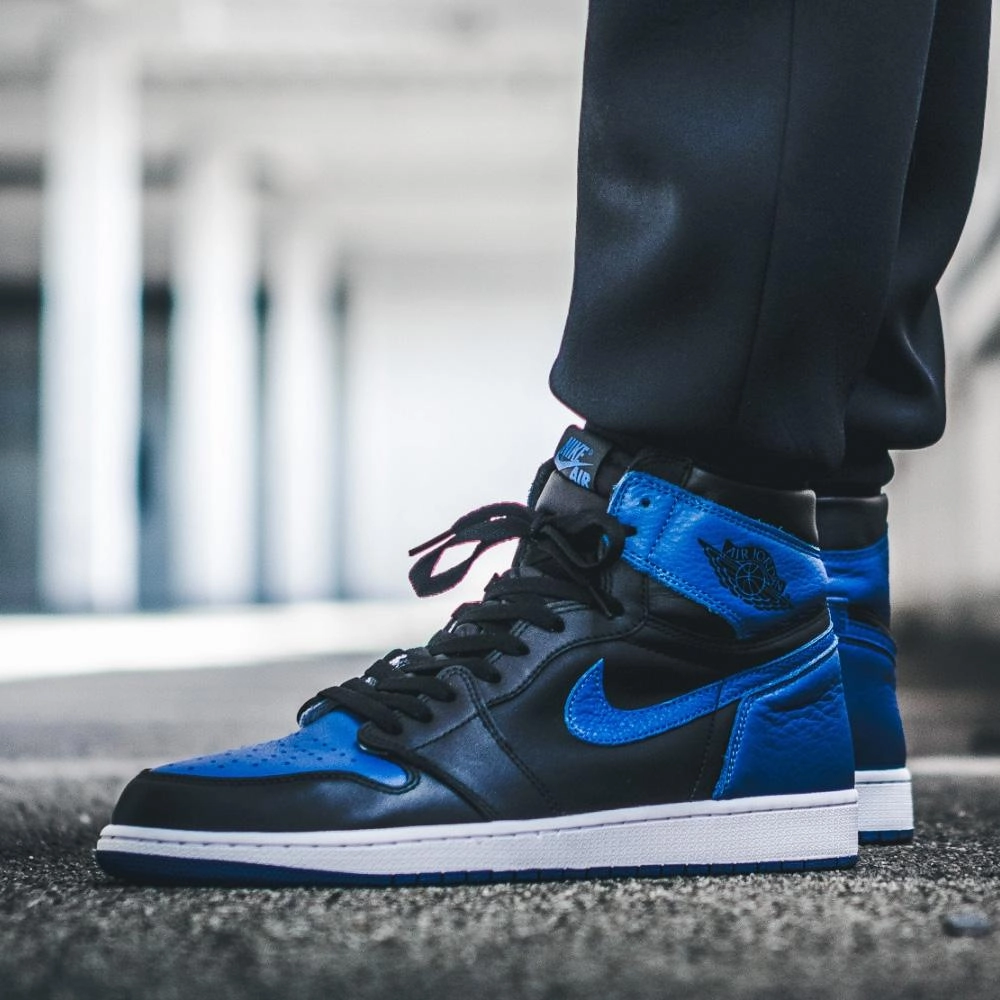 Air Jordan 1 Retro High OG Royal Air Jordan 1 vintage style sneakers