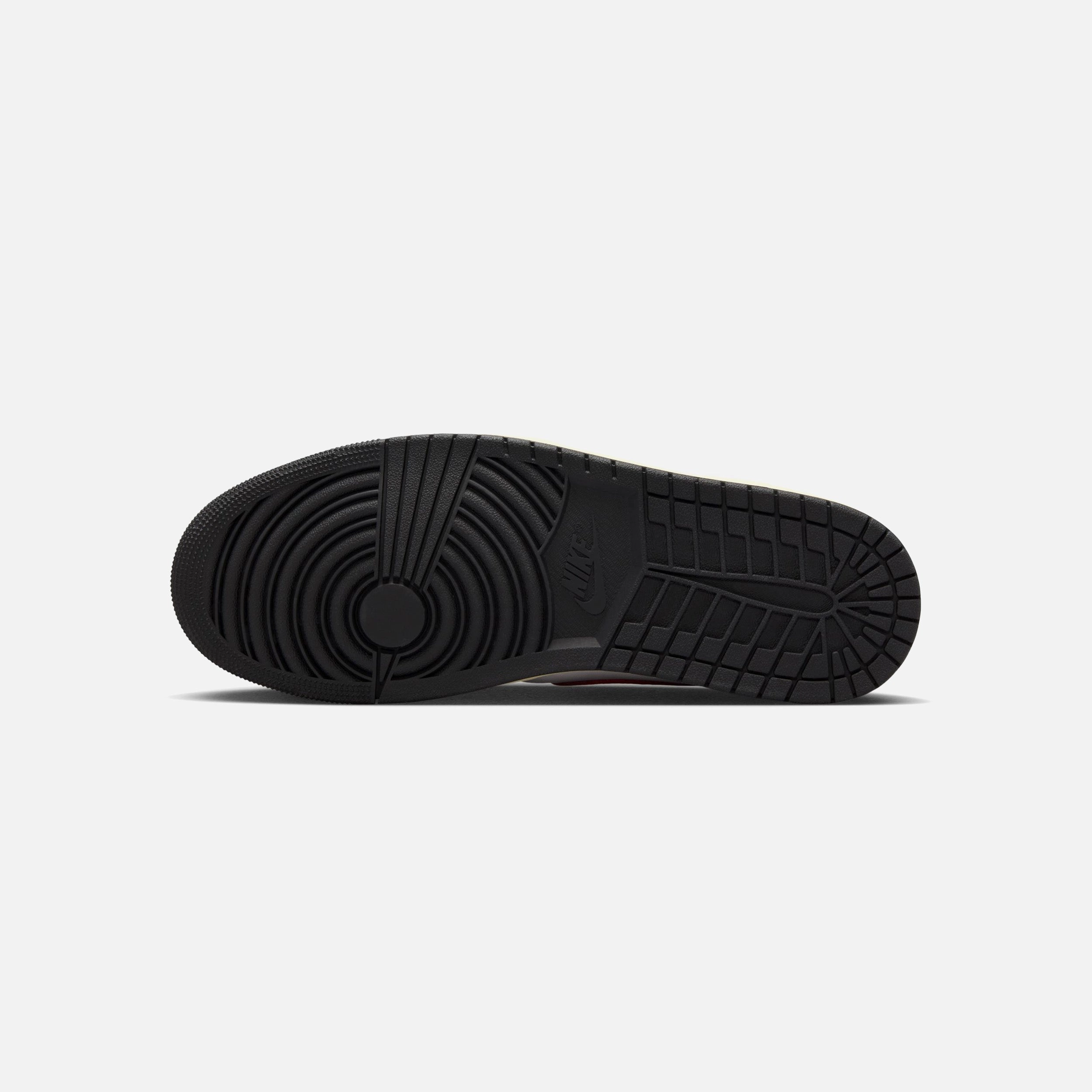 Air Jordan 1 Retro High OG Signature basketball sneakers