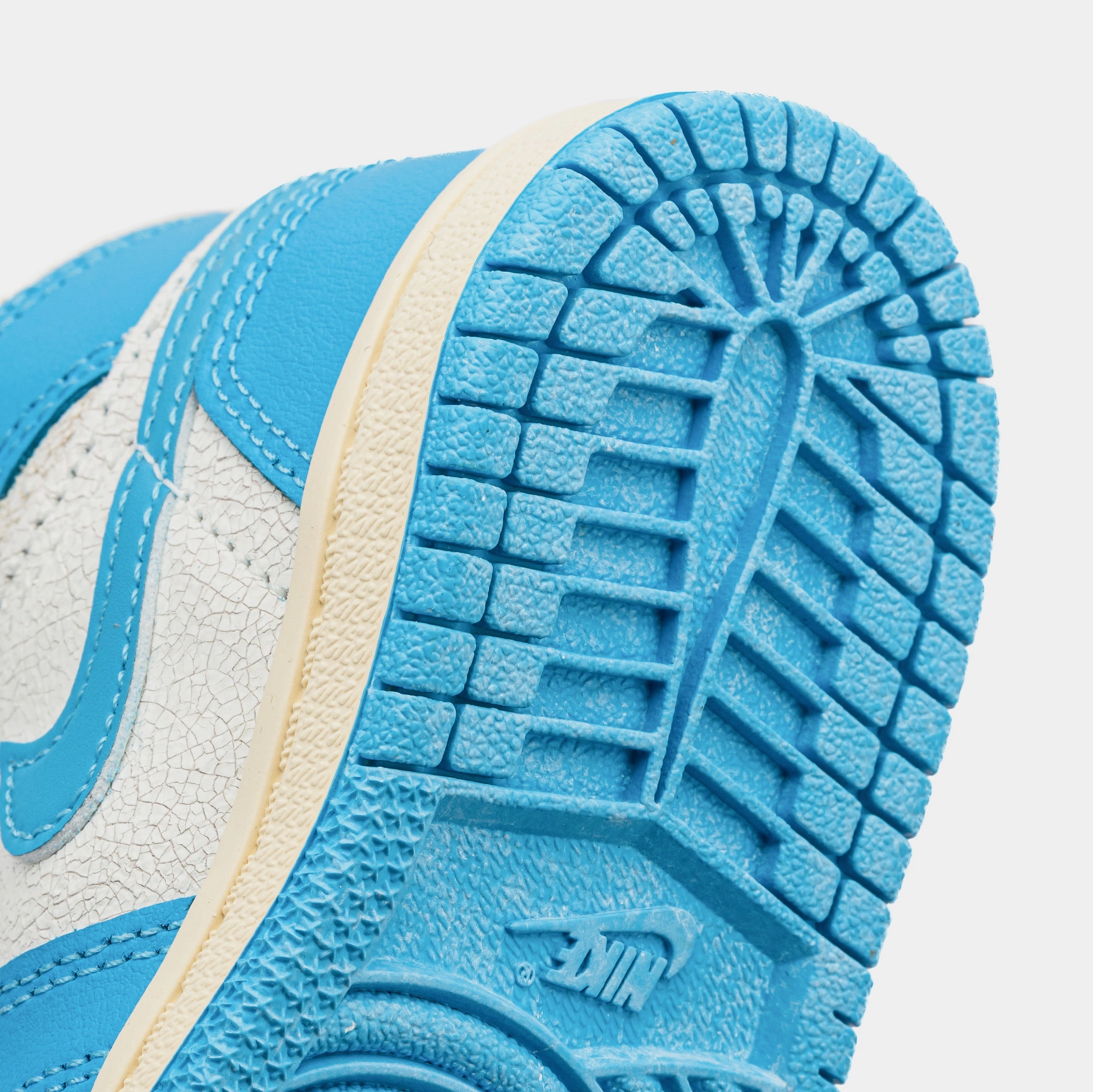 Air Jordan 1 Retro High OG UNC Reimagined Infant Toddler Lifestyle Shoes (Dark Powder Blue/Dark Powder Blue/Sail) Free Shipping Air Jordan 1 original design shoes