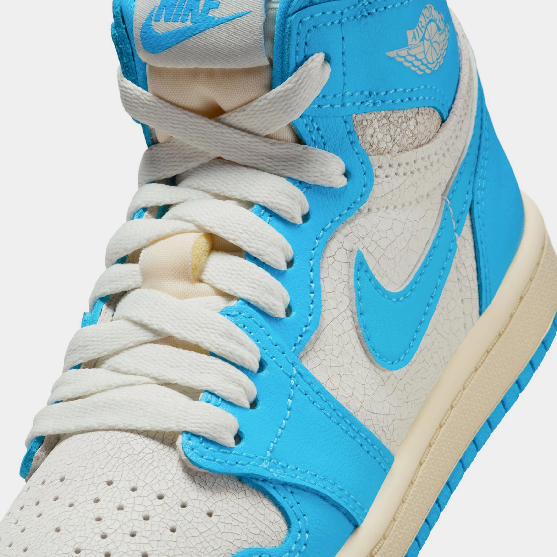 Air Jordan 1 Retro High OG UNC Reimagined Preschool Lifestyle Shoes (Dark Powder Blue/Dark Powder Blue/Sail) Air Jordan 1 original design shoes