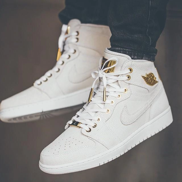 Air Jordan 1 Retro High Pinnacle White Metallic Gold Air Jordan 1 classic sneakers