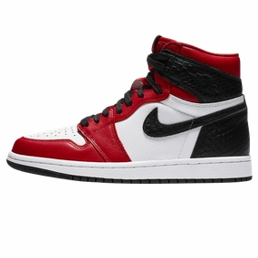 Air Jordan 1 Retro High Satin Snake Chicago (W) Air Jordan 1 High classic sneakers with premium finish
