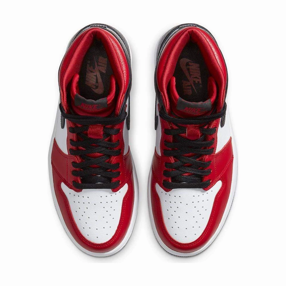 Air Jordan 1 Retro High Satin Snake Chicago (W) Air Jordan 1 vintage style sneakers