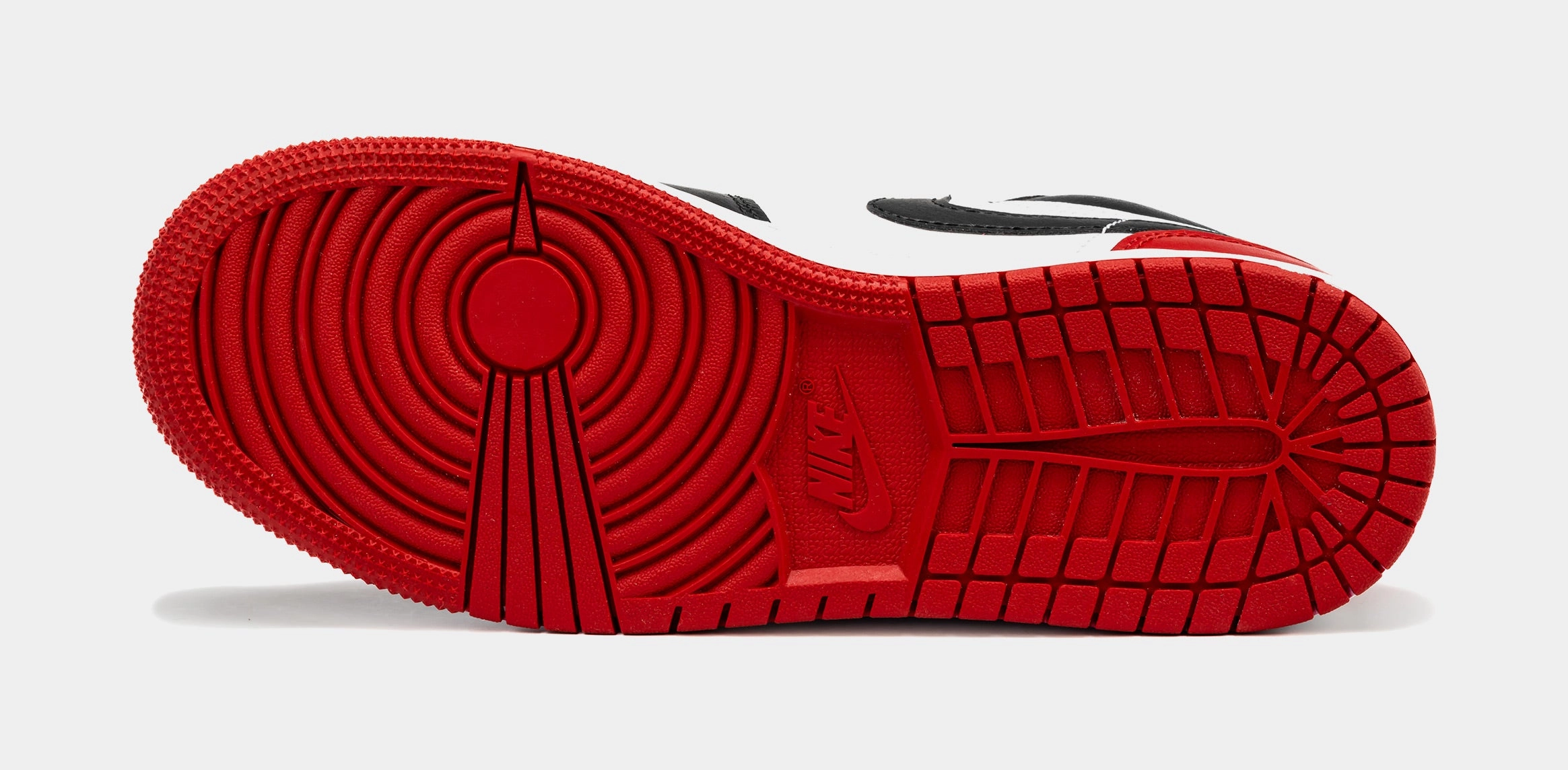 Air Jordan 1 Retro Low Bred Toe Grade School Lifestyle Shoes (Black/Red) Air Jordan 1 original design shoes