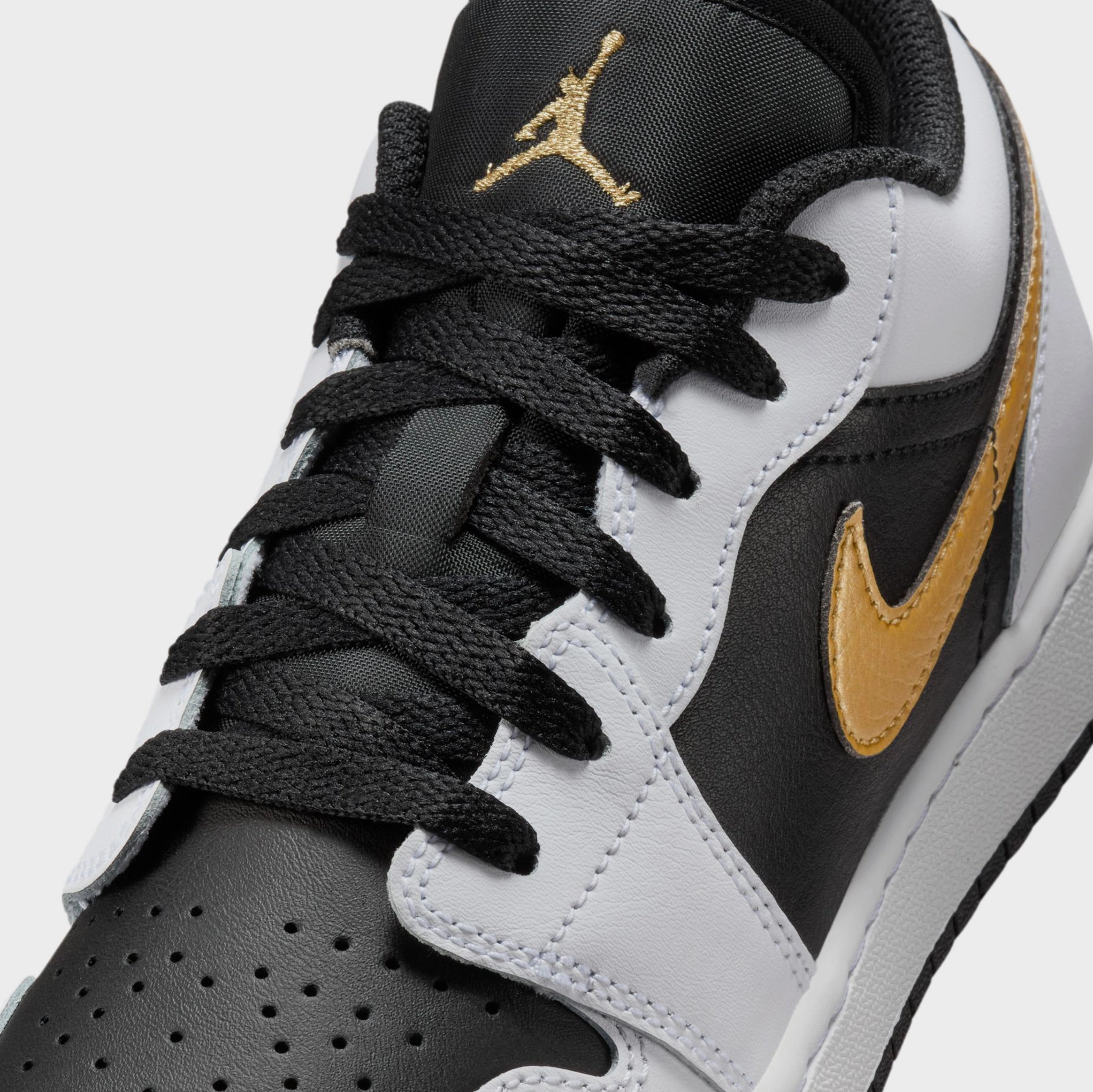 Air Jordan 1 Retro Low Grade School Lifestyle Shoes (White/White/Black) Air Jordan 1 original design shoes