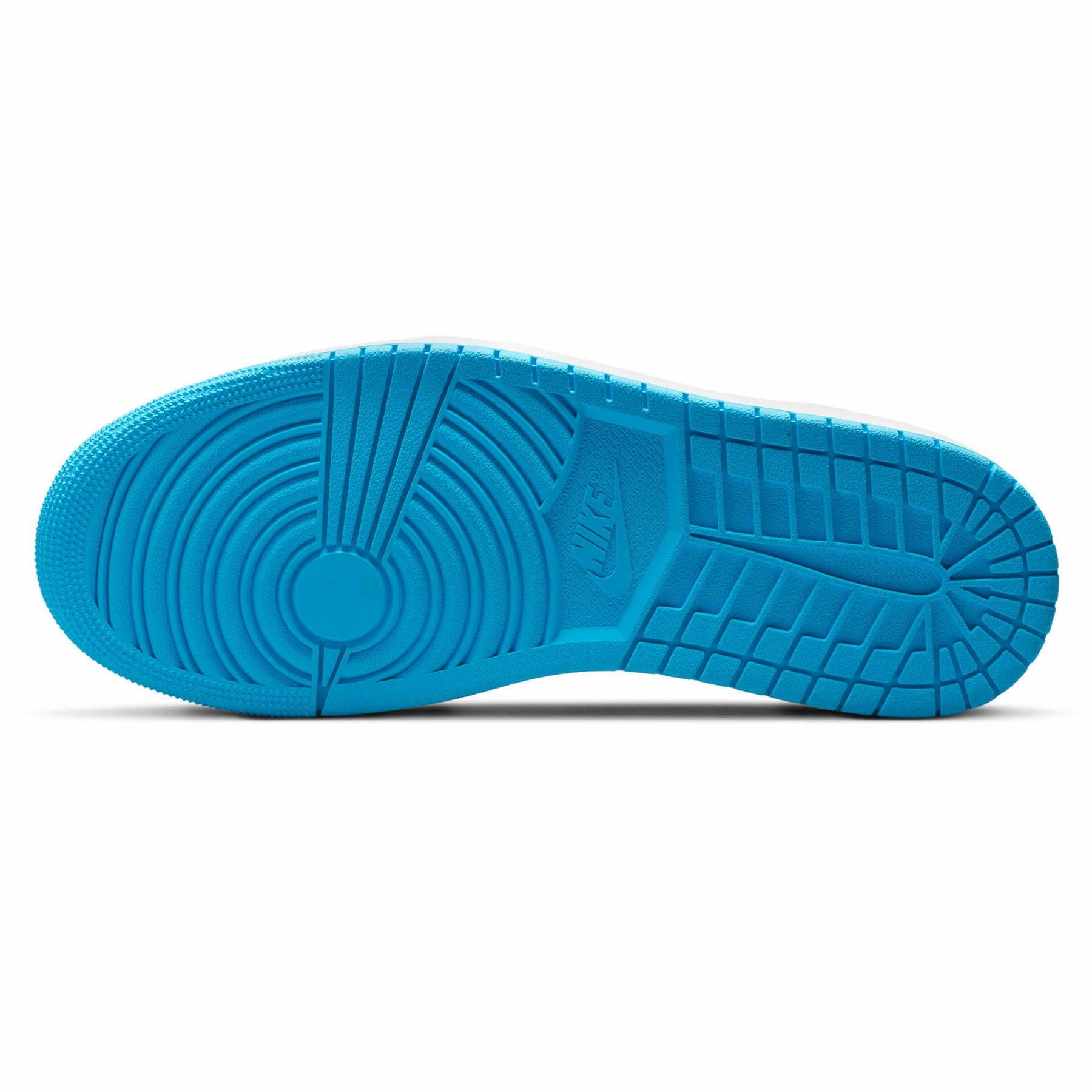 Air Jordan 1 Retro Low OG 'UNC' Air Jordan 1 vintage style sneakers