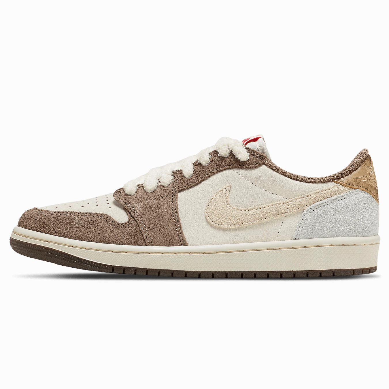 Air Jordan 1 Retro Low OG 'Year of the Rabbit' Air Jordan 1 sneakers with heritage court style