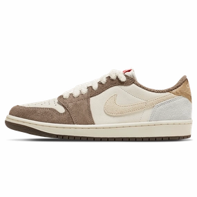 Air Jordan 1 Retro Low OG 'Year of the Rabbit' Air Jordan 1 sneakers with heritage court style
