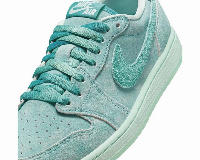 Air Jordan 1 Retro Low OG W "Washed Teal" Timeless hoop footwear