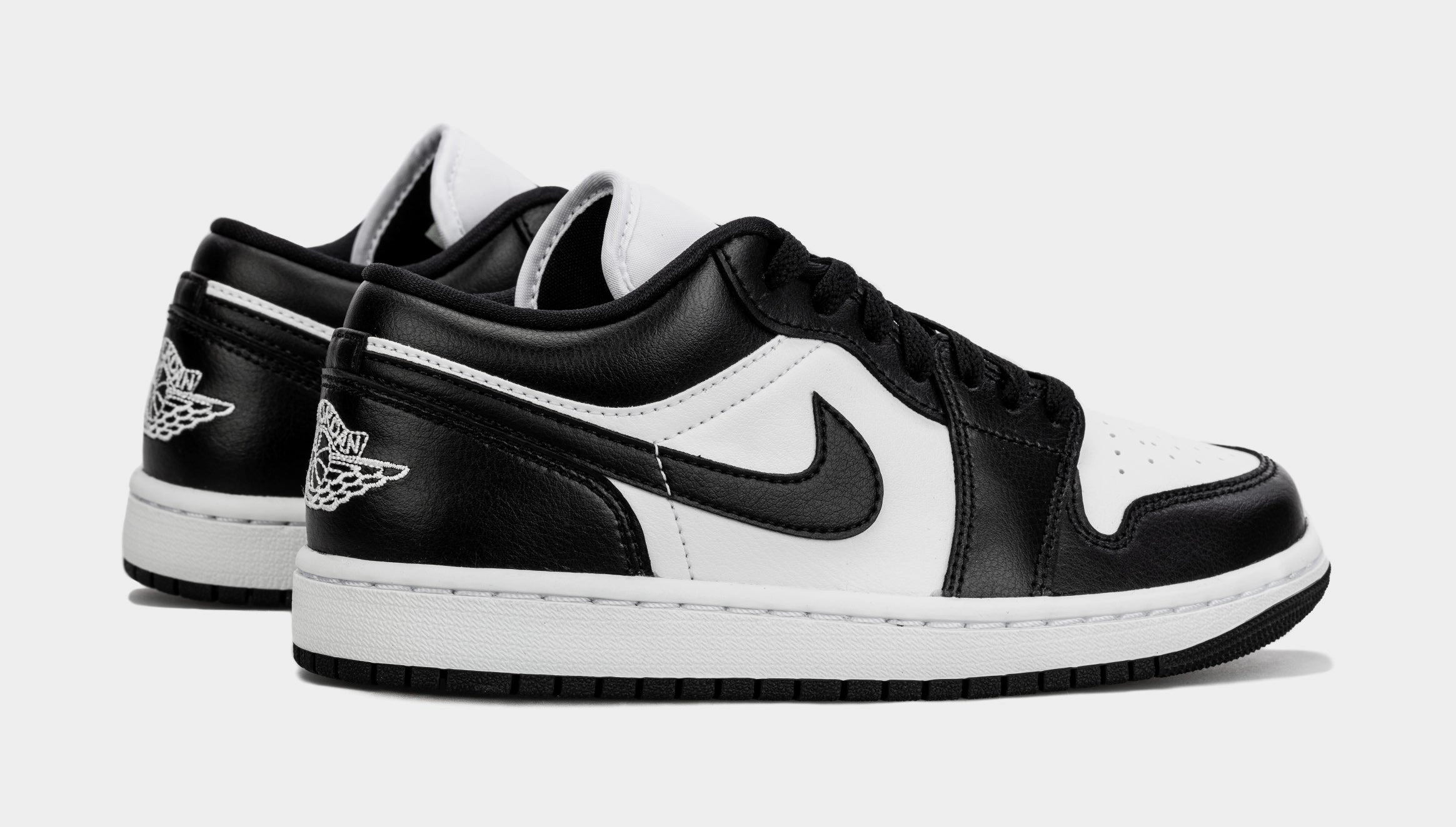 Air Jordan 1 Retro Low Panda Womens Lifestyle Shoes (Black/White) Air Jordan 1 original design shoes