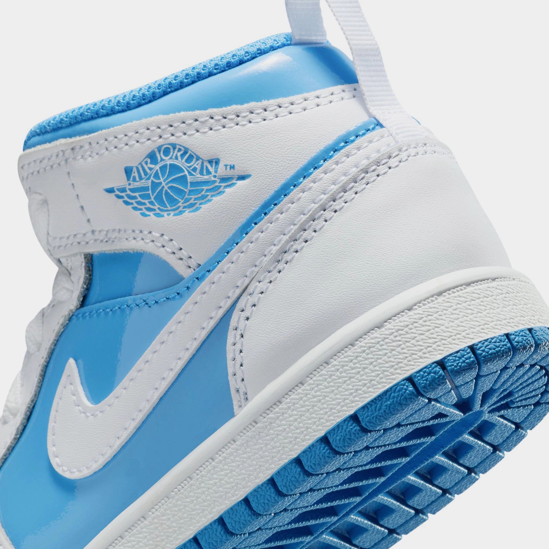 Air Jordan 1 Retro Mid Legend Blue Preschool Lifestyle Shoes (White/Legend Blue) Air Jordan 1 original design shoes