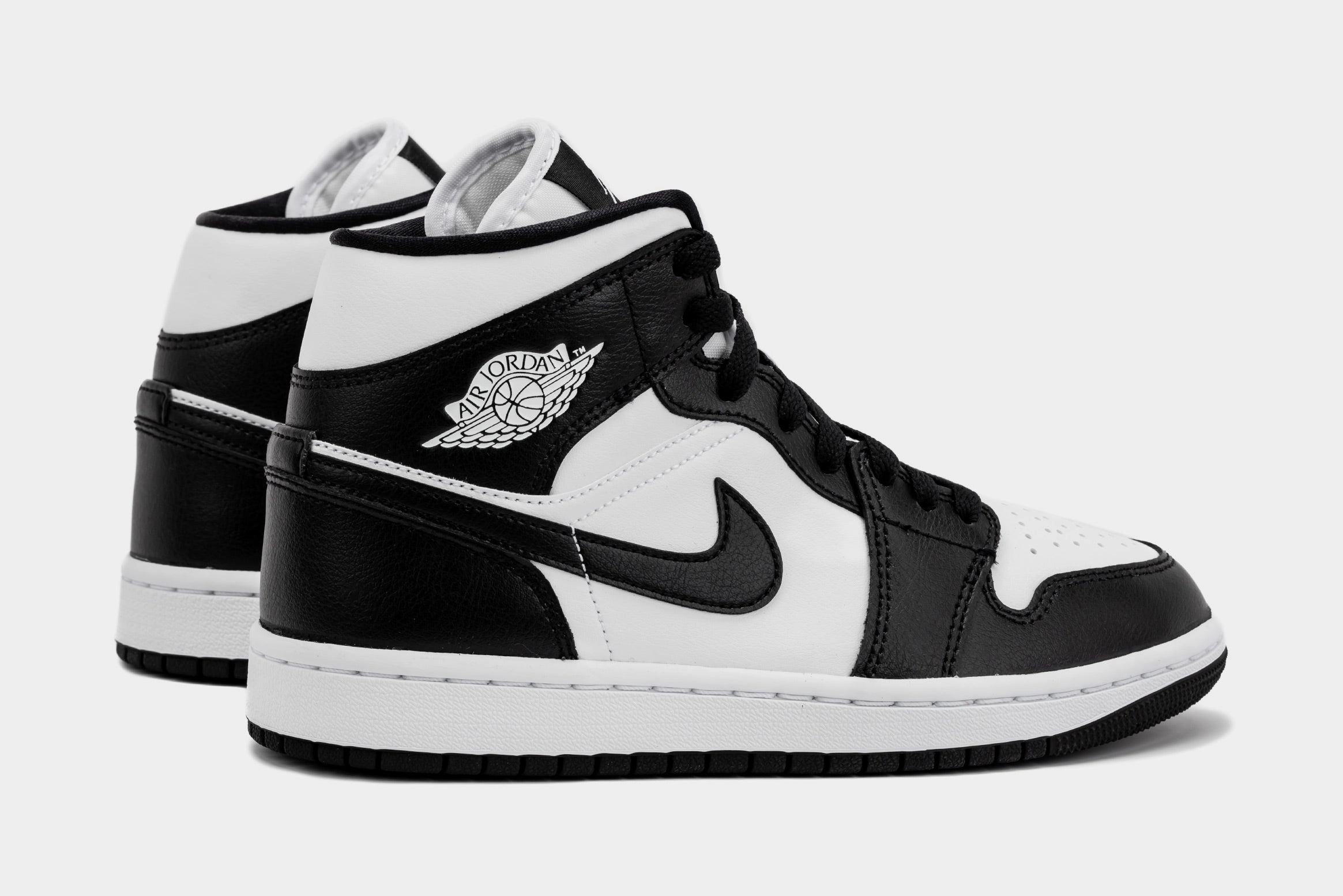 Air Jordan 1 Retro Mid Panda Womens Lifestyle Shoes (Black/White) Air Jordan 1 original design shoes