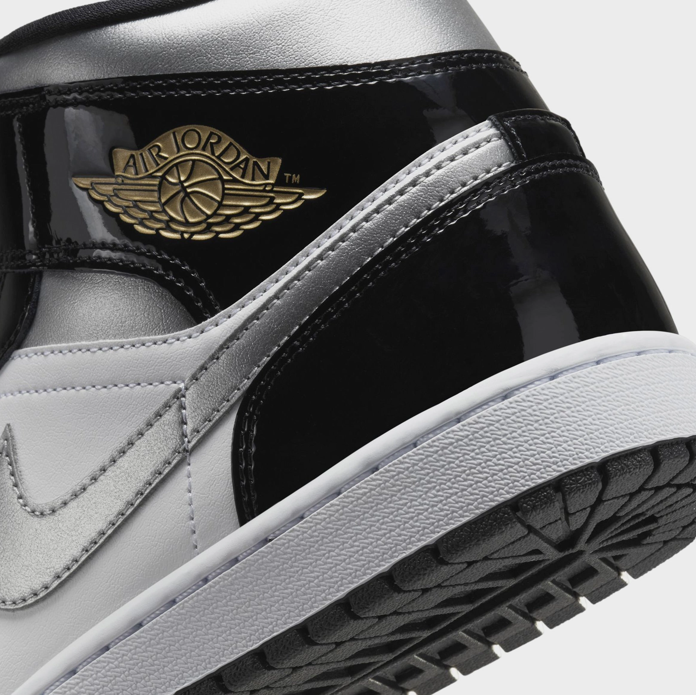 Air Jordan 1 Retro Mid SE Black Patent Mens Lifestyle Shoes (Black Patent/Metallic Gold/Silver) Air Jordan 1 original design shoes