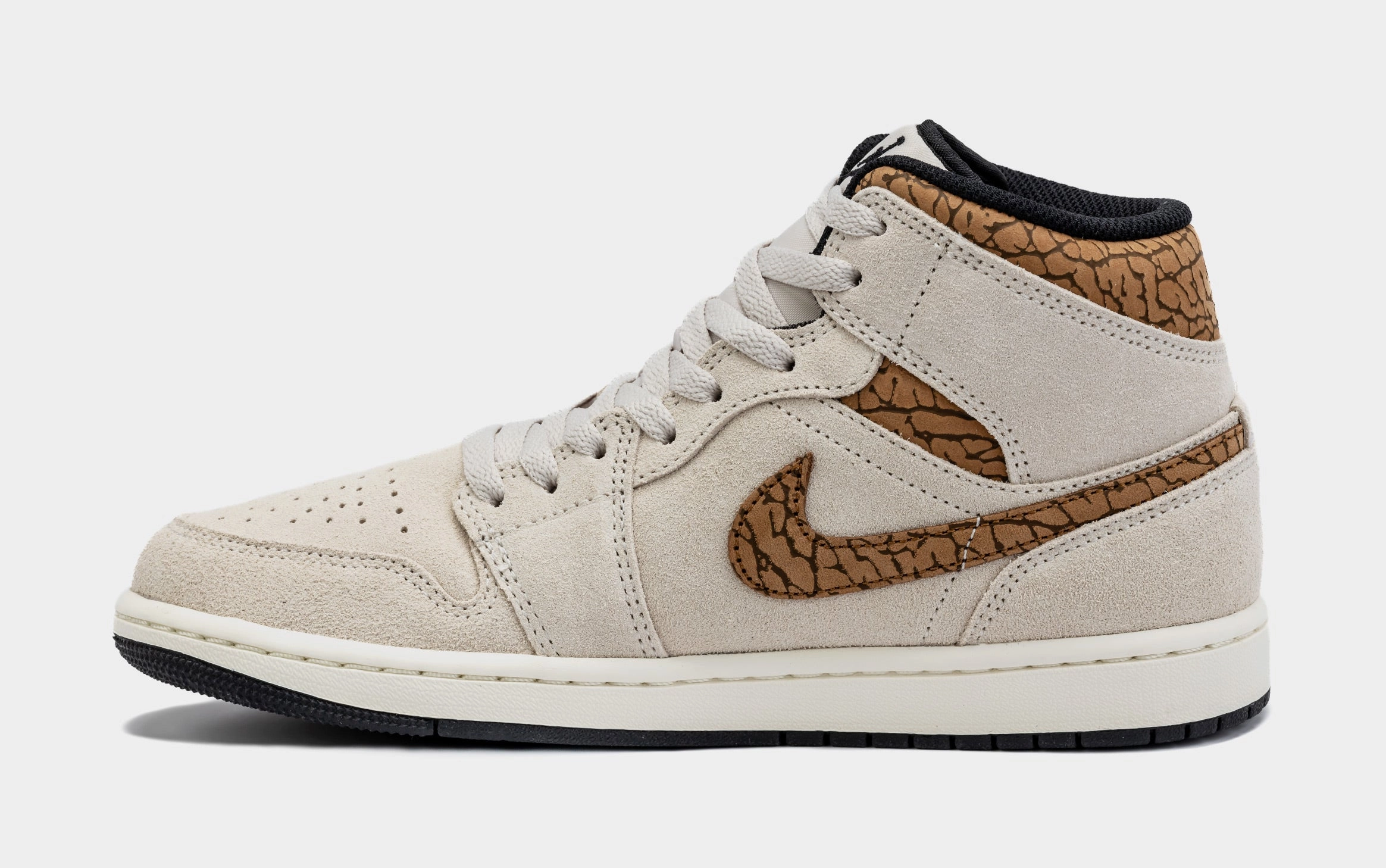 Air Jordan 1 Retro Mid SE Brown Elephant Mens Lifestyle Shoes (Light Orewood Brown/Metallic Gold) Air Jordan 1 original design shoes